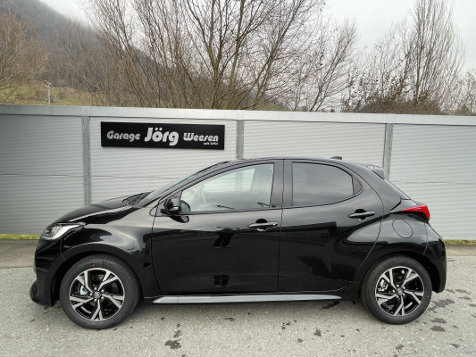 TOYOTA Yaris 1.5 Trend e-CVT-image-2