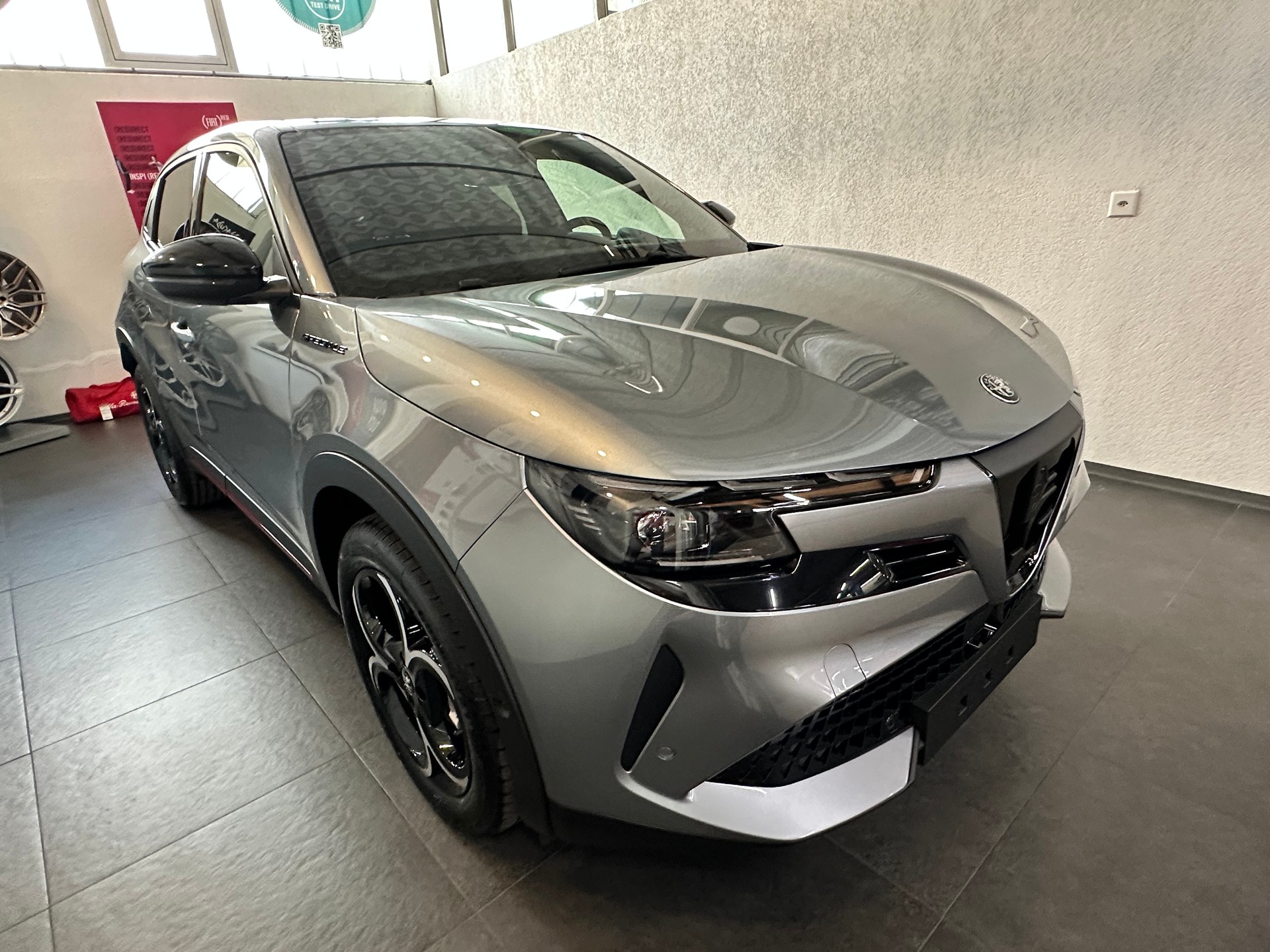 ALFA ROMEO Junior 1.2 48V Hybrid Speciale Pack-Sport