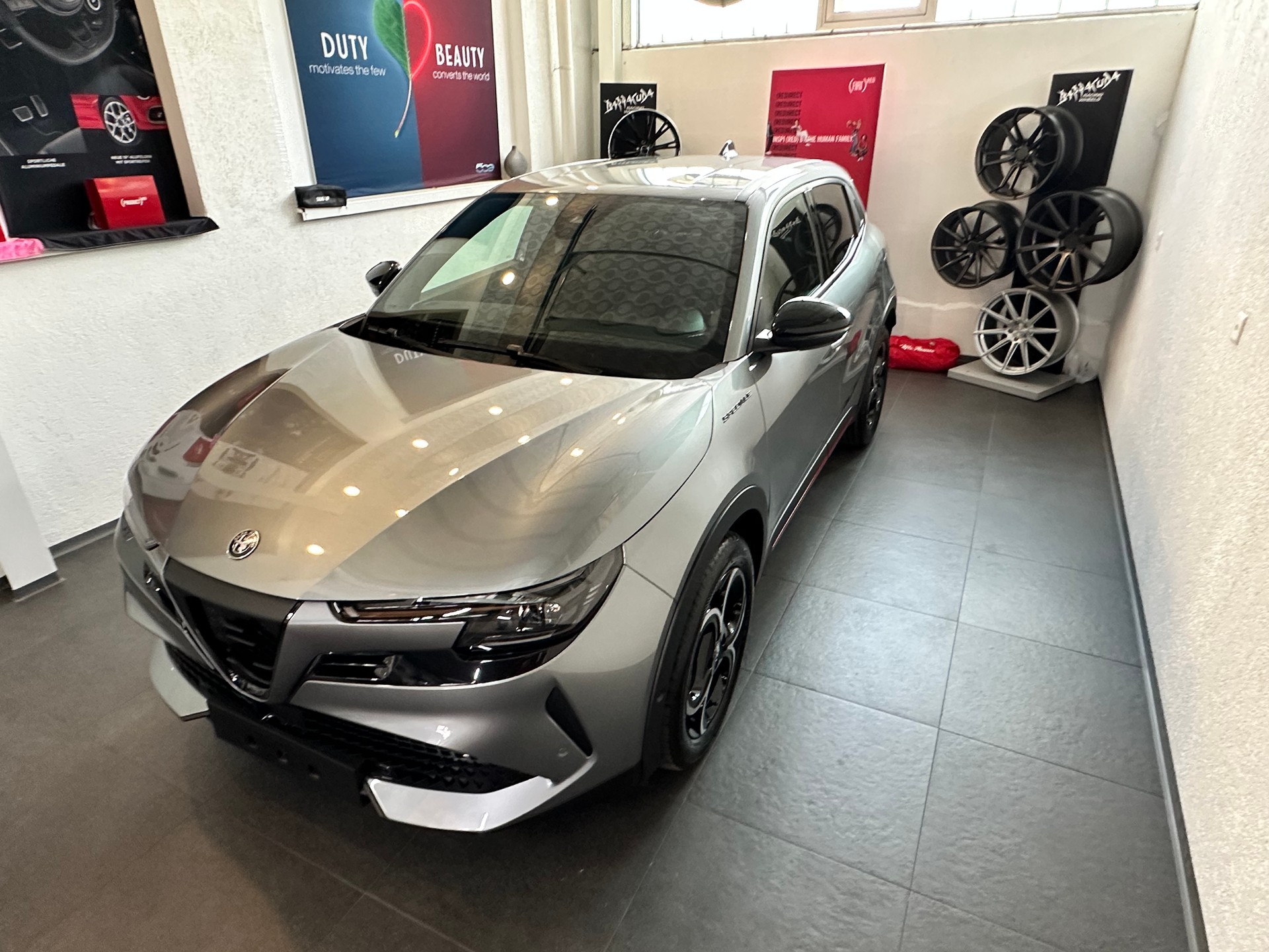ALFA ROMEO Junior 1.2 48V Hybrid Speciale Pack-Sport-image-2