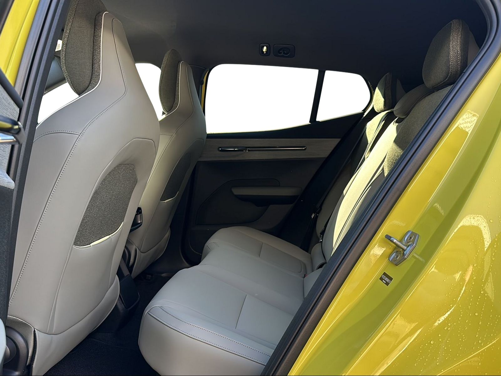 VOLVO EX30 E60 Plus-image-9