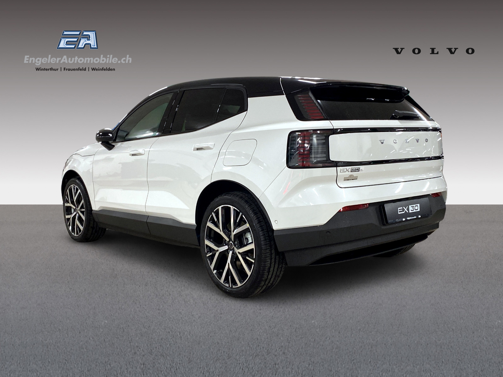 VOLVO EX30 E60 69kWh Twin Ultra Performance-showroom-element-3