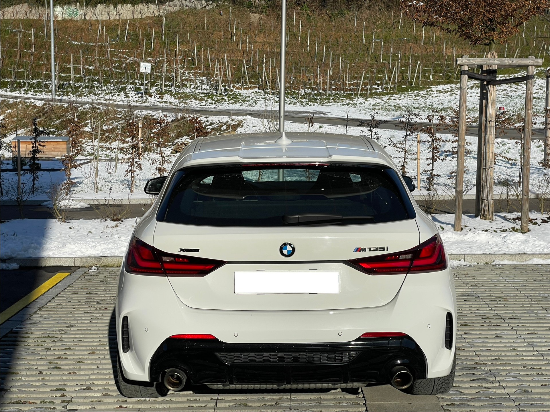 BMW M135i xDrive Steptronic-image-3