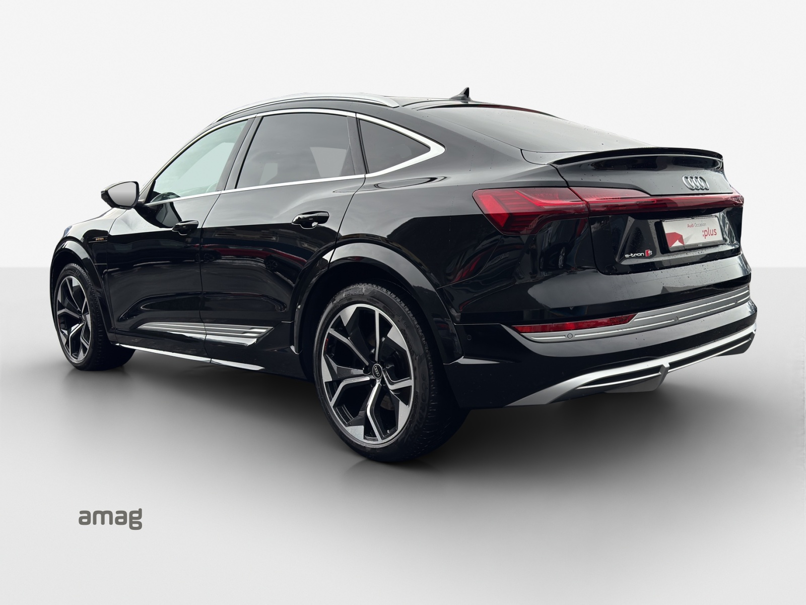 AUDI e-tron S Sportback quattro-image-2