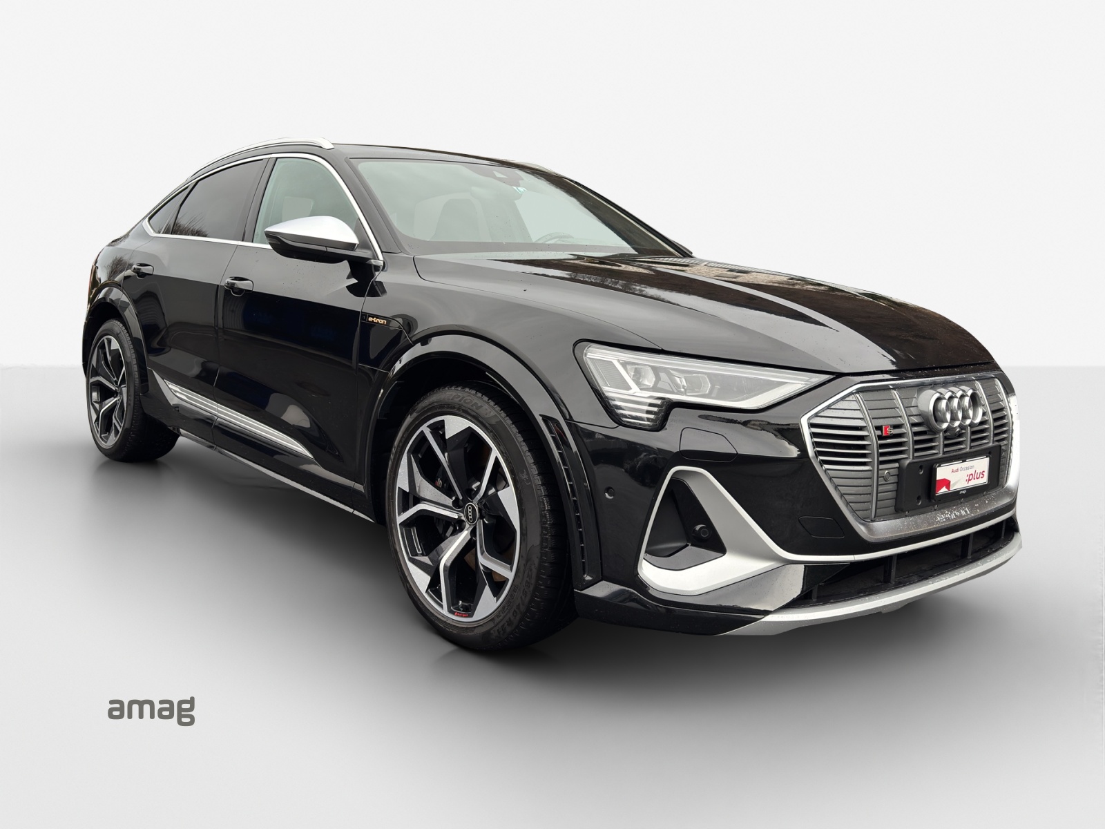 AUDI e-tron S Sportback quattro-image-5