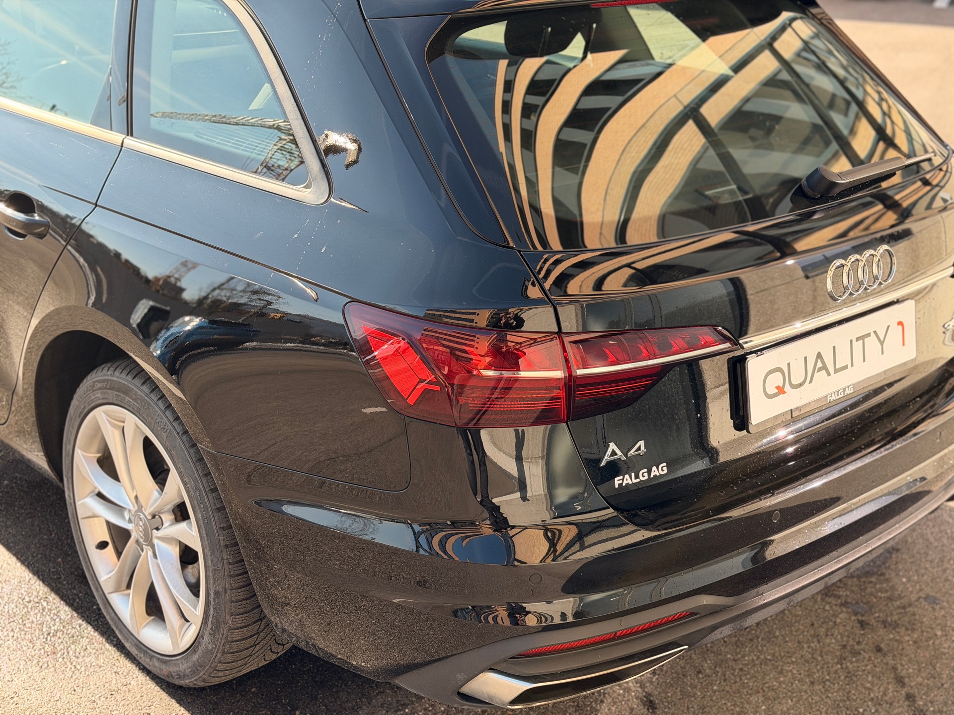 AUDI A4 Avant 35 TDI S-tronic-image-13