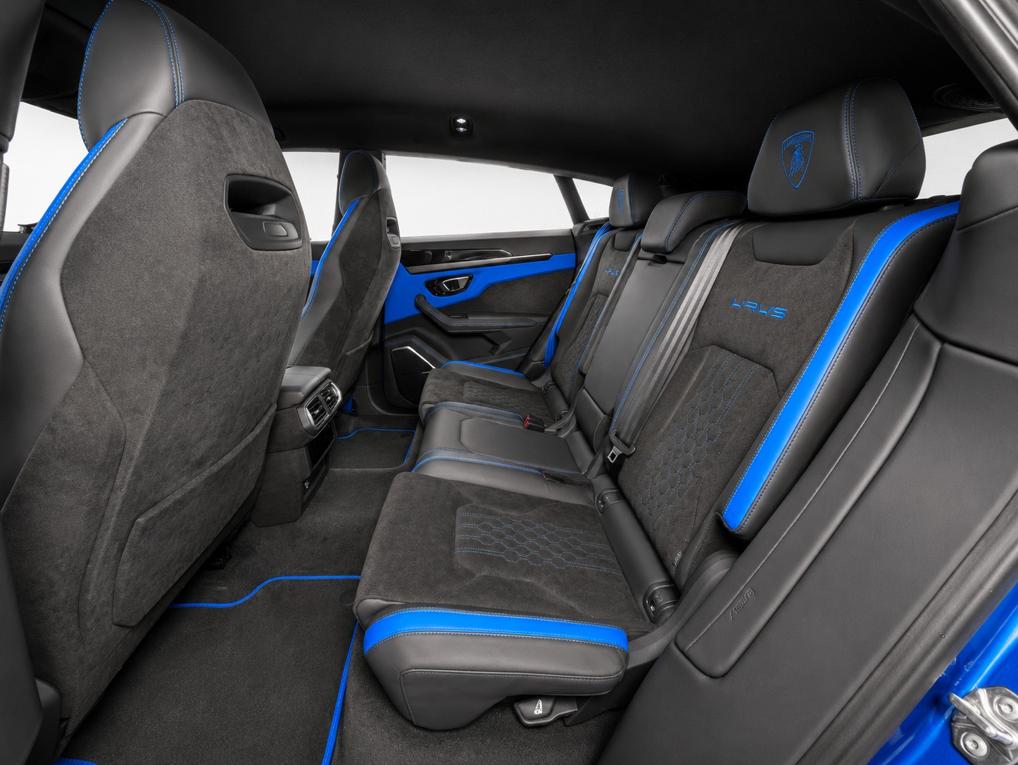 LAMBORGHINI Urus 4.0 S 60 years anniversary-image-12