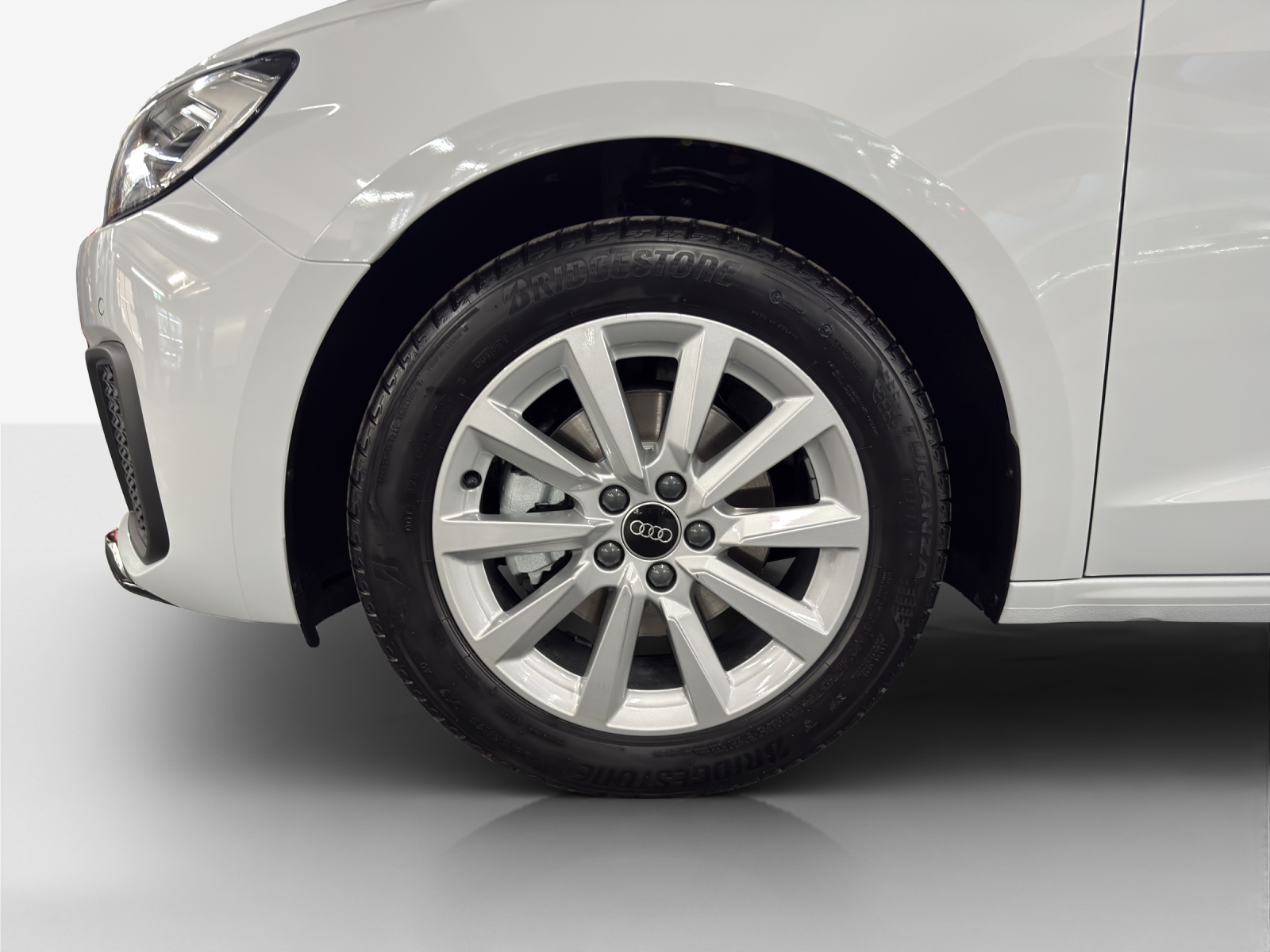 AUDI A1 Sportback 30 TFSI Attraction S-tronic-image-12