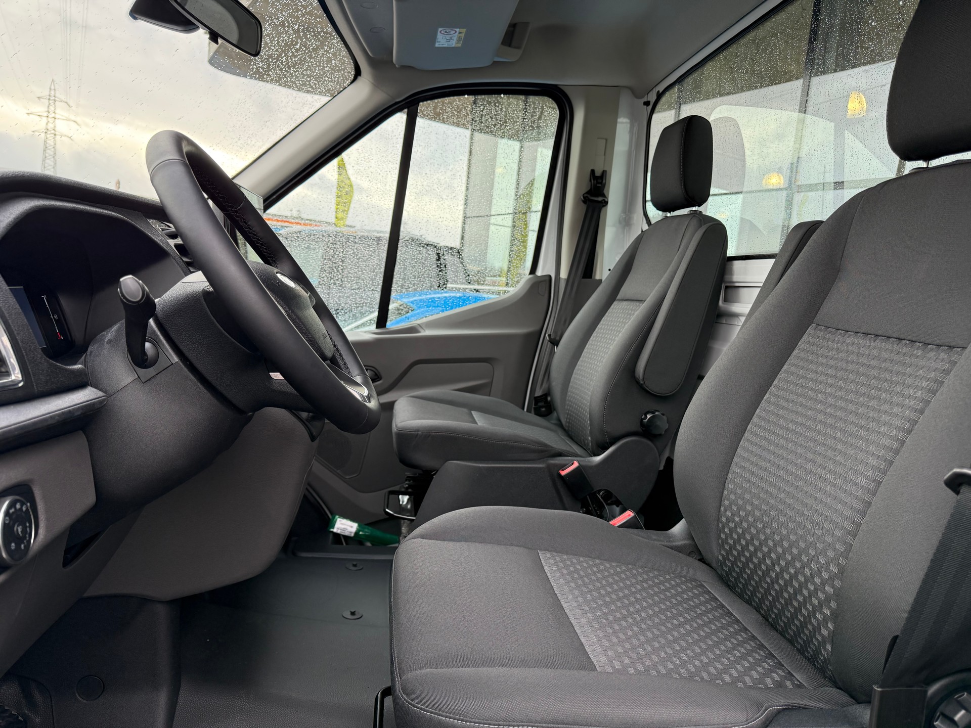 FORD Transit 350 L2 Trend 2.0 TDCi 165PS RWD Chassis OHNE AUFBAU-image-7