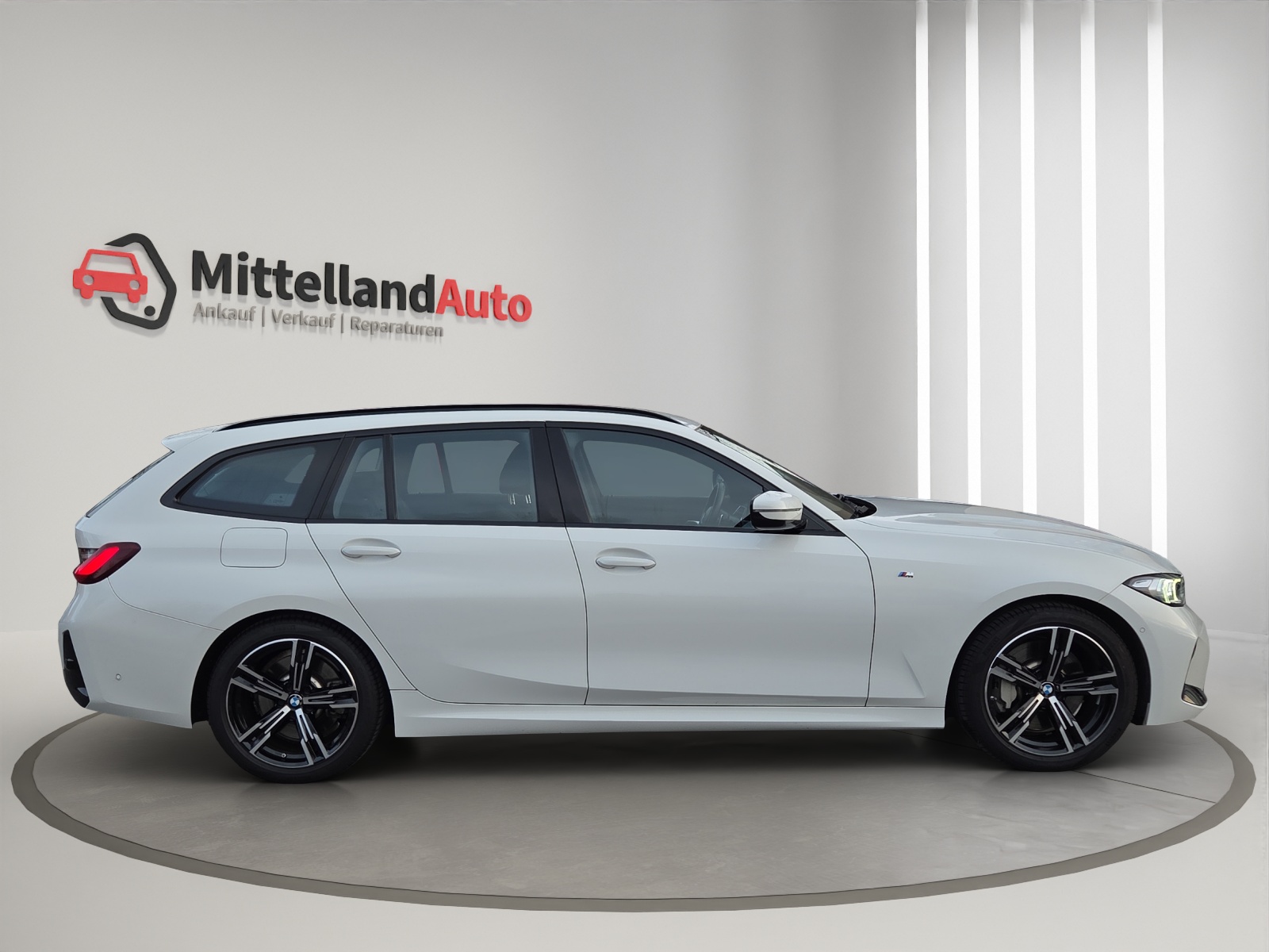 BMW 330d xDrive 48V Touring Steptronic M Sport-image-3