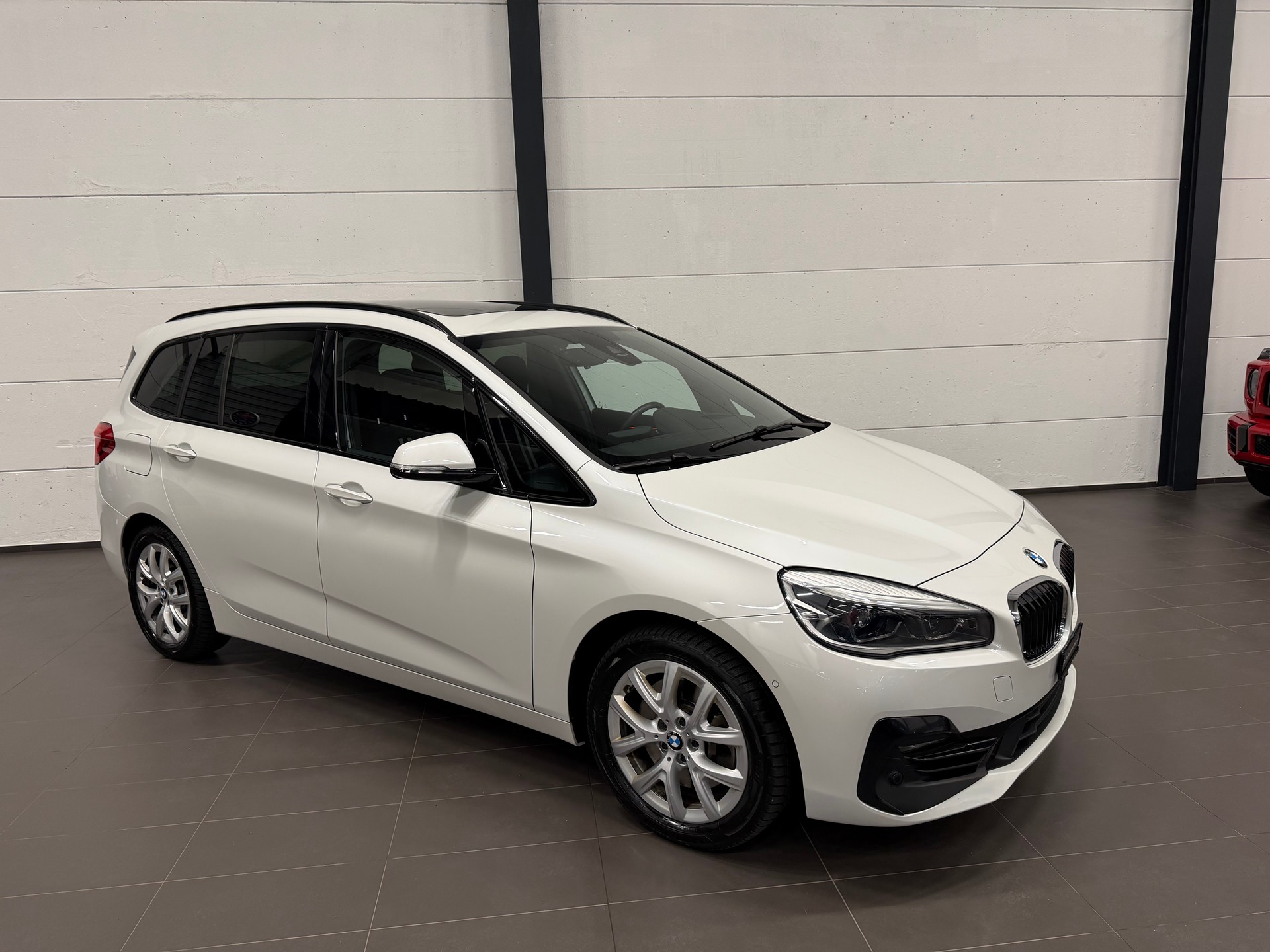 BMW 220d xDrive Gran Tourer Steptronic Travel Edition-image-5