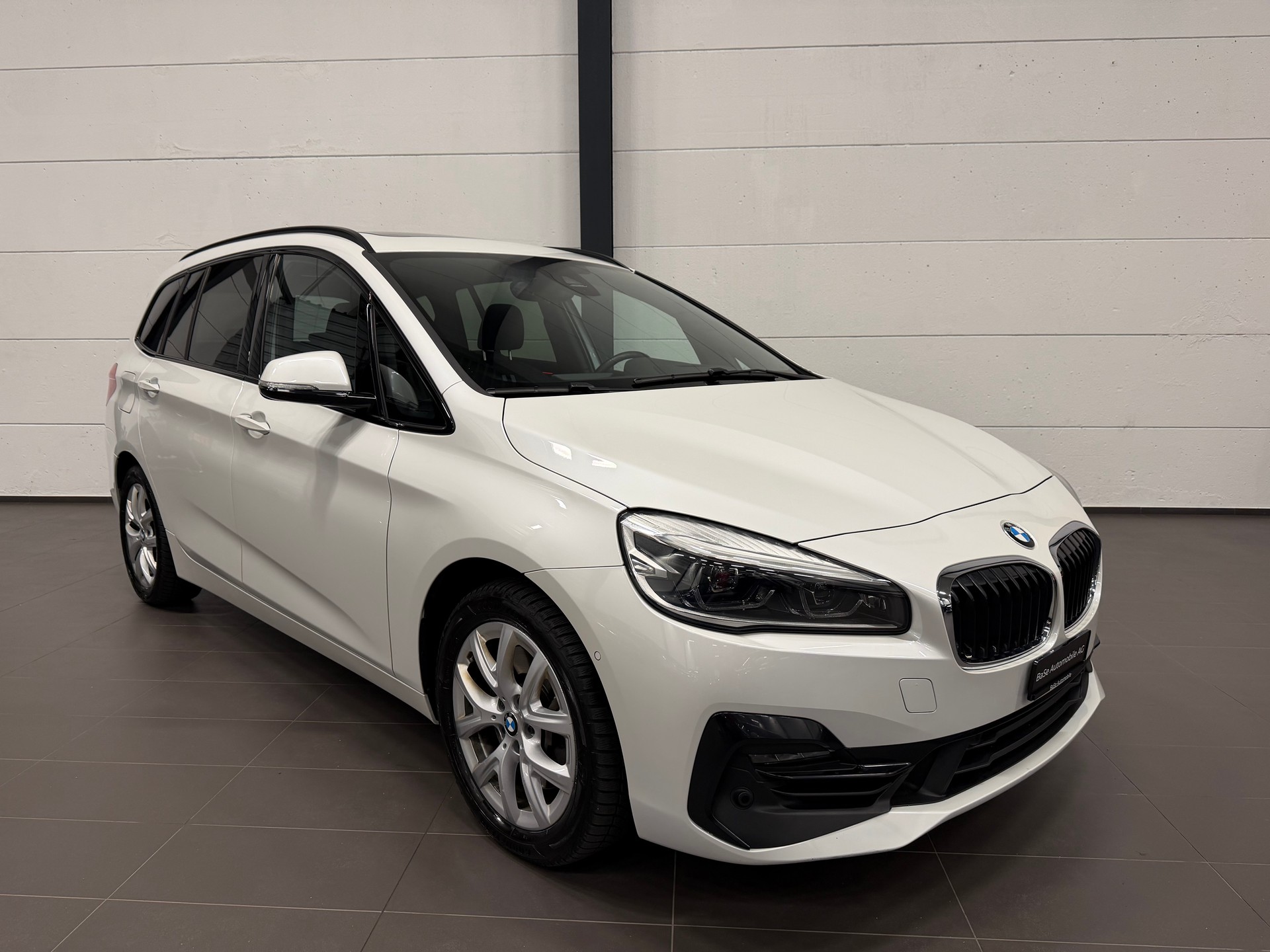 BMW 220d xDrive Gran Tourer Steptronic Travel Edition-image-1