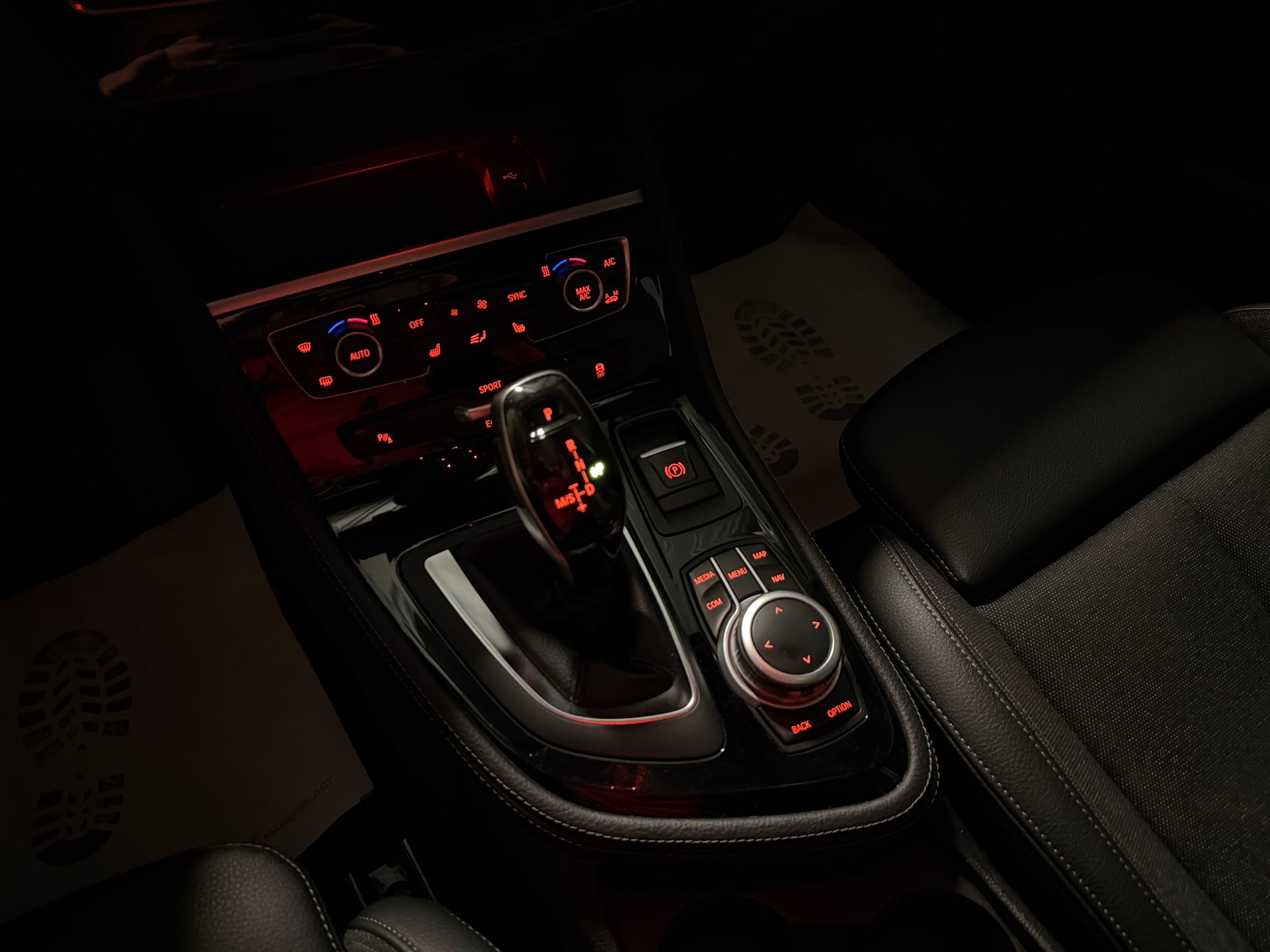 BMW 220d xDrive Gran Tourer Steptronic Travel Edition-image-27