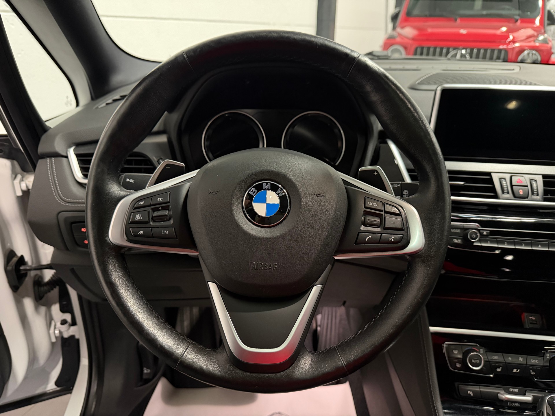 BMW 220d xDrive Gran Tourer Steptronic Travel Edition-image-24