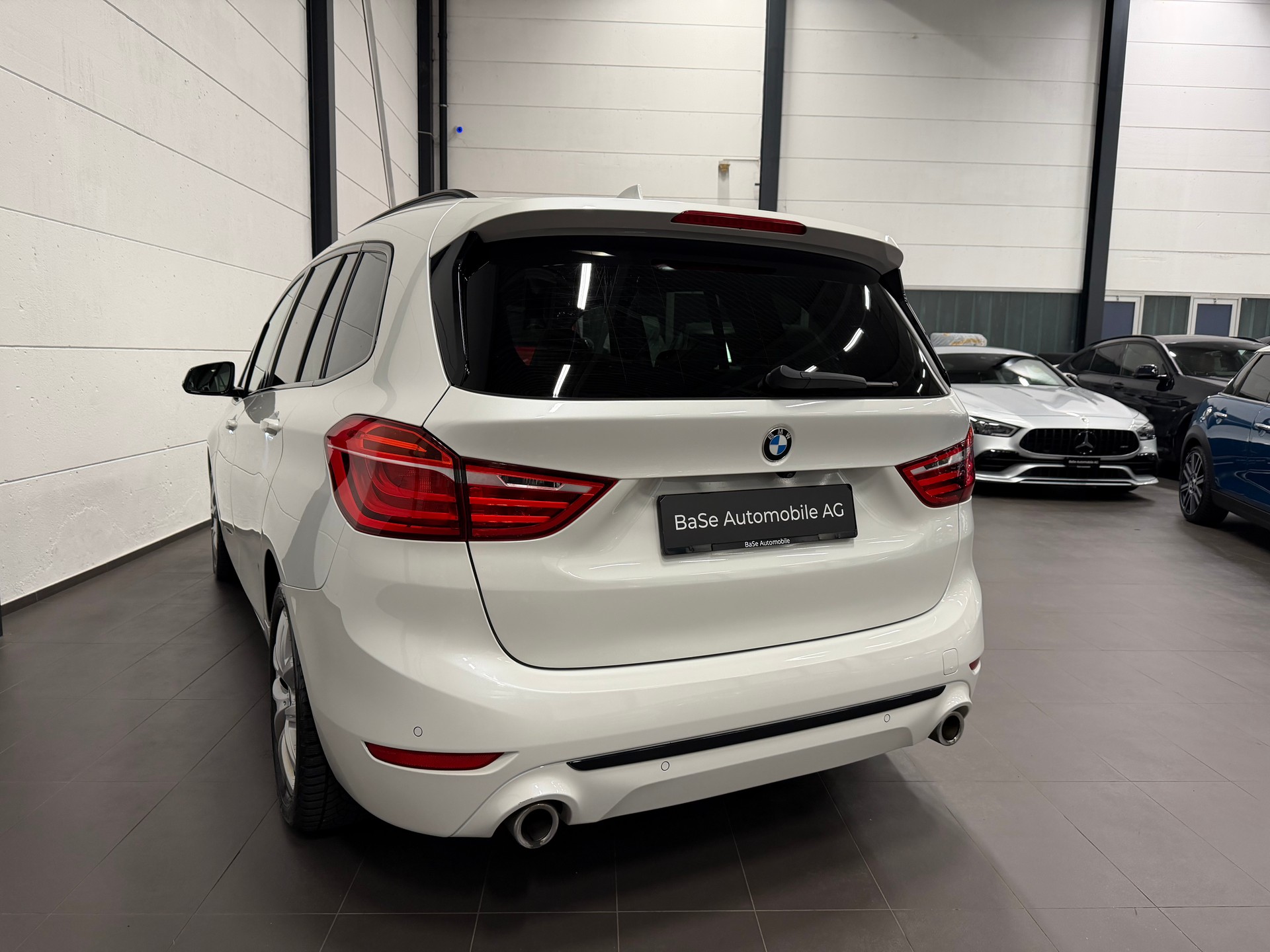 BMW 220d xDrive Gran Tourer Steptronic Travel Edition-image-14