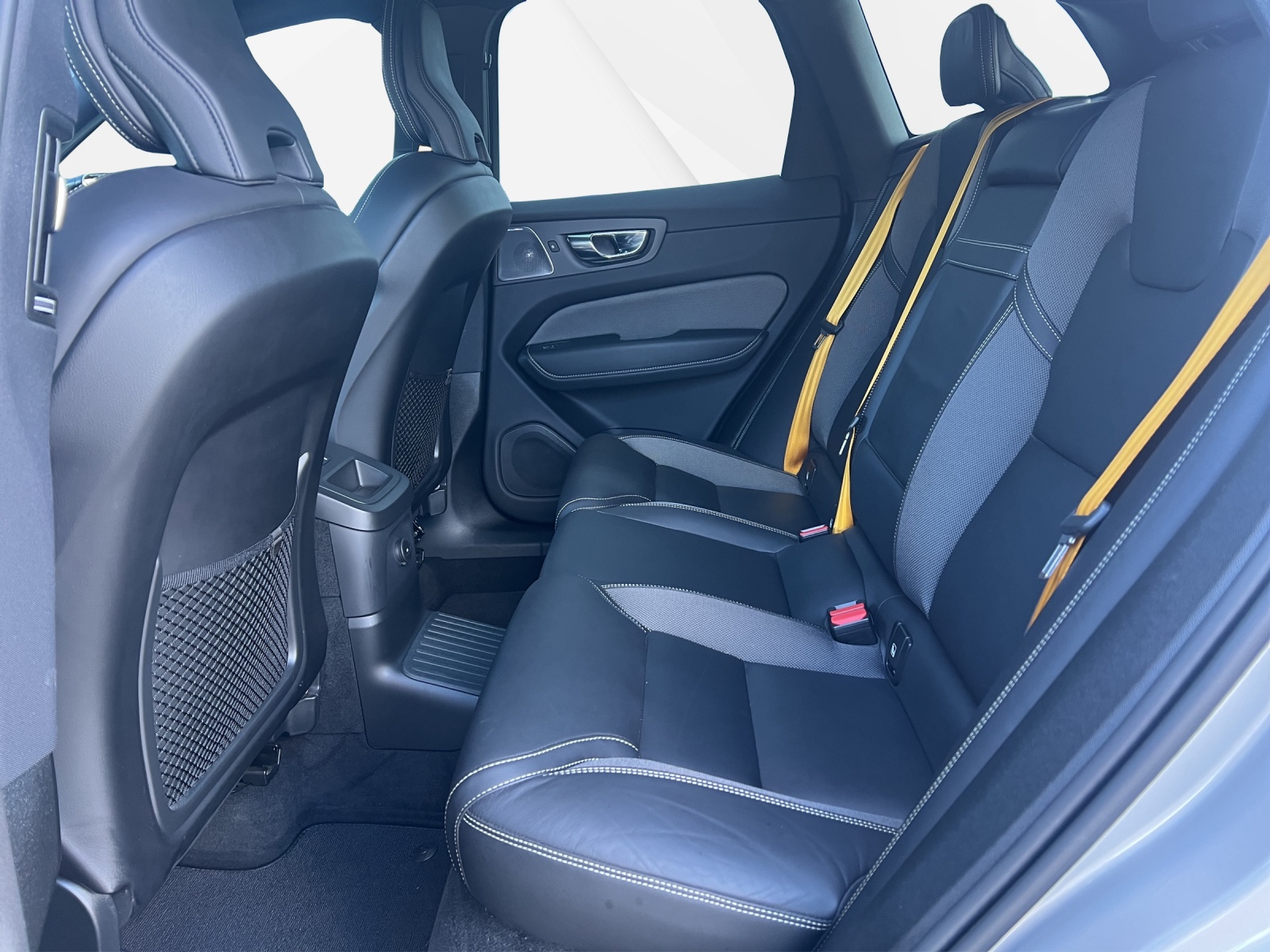 VOLVO XC60 2.0 T8 TE Polestar eAWD-image-13
