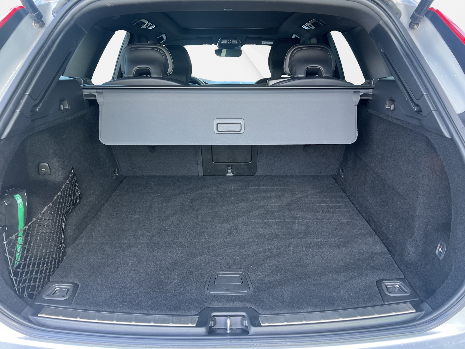 VOLVO XC60 2.0 T8 TE Polestar eAWD-image-14