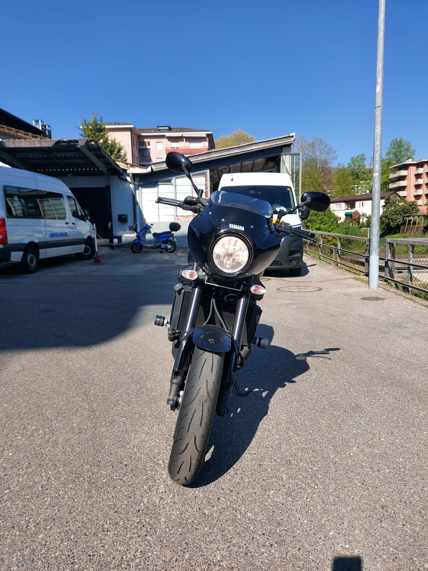 YAMAHA XSR 900