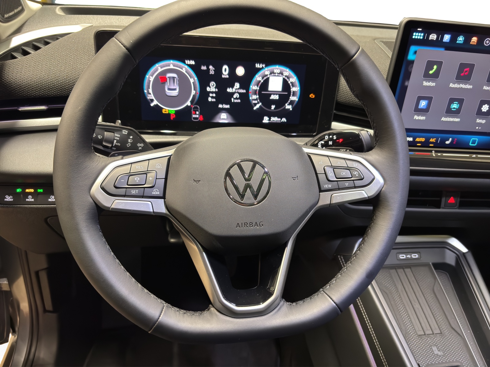 VW T-Roc 1.5 eTSI mHEV Style DSG-image-6