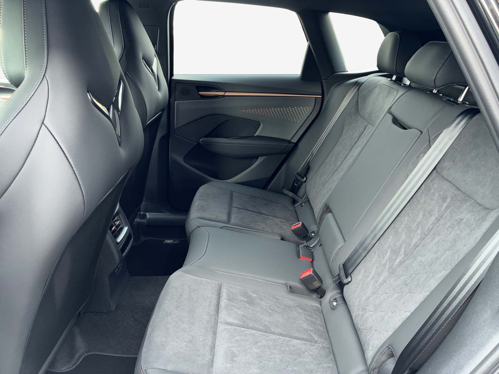 CUPRA Terramar 2.0 TSI DSG 4Drive VZ-image-9