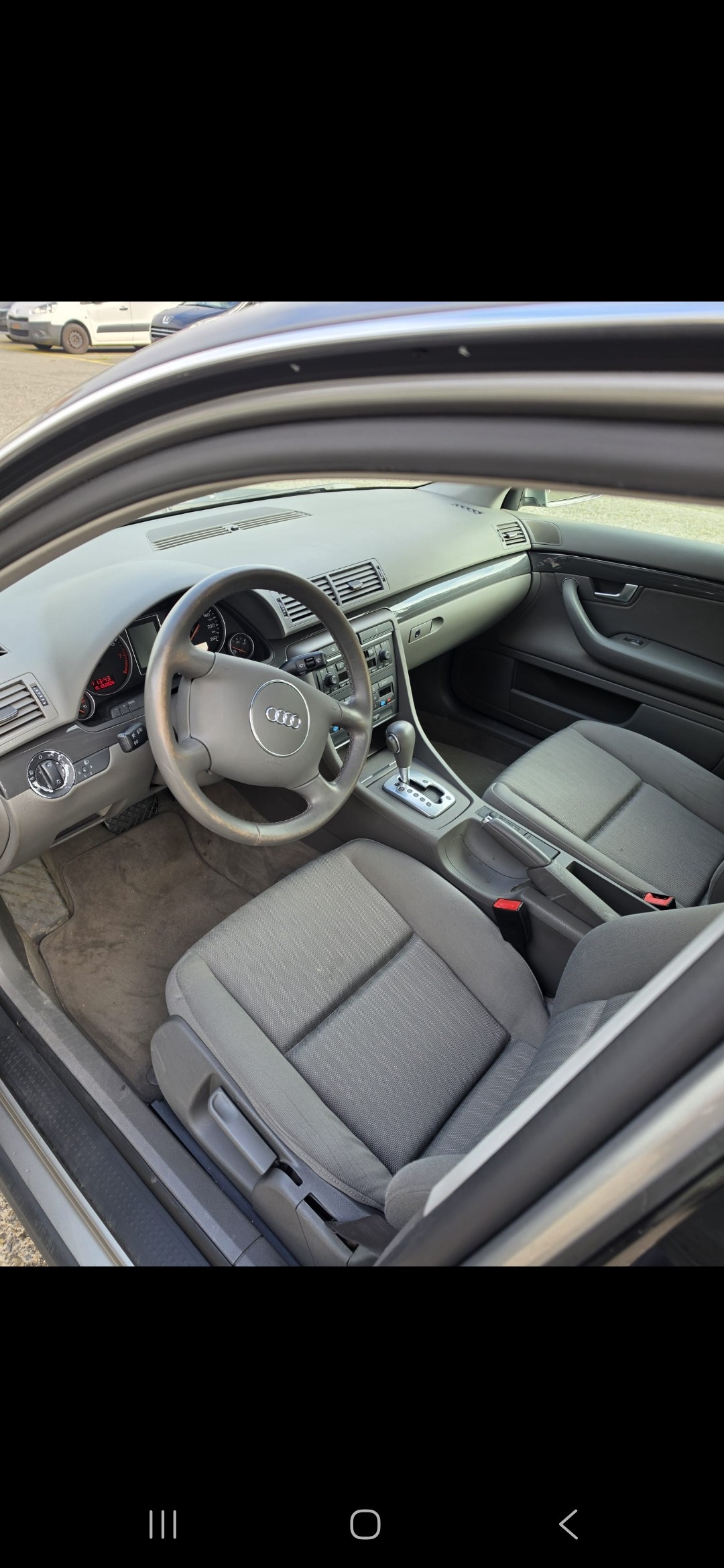AUDI A4 2.0-image-4