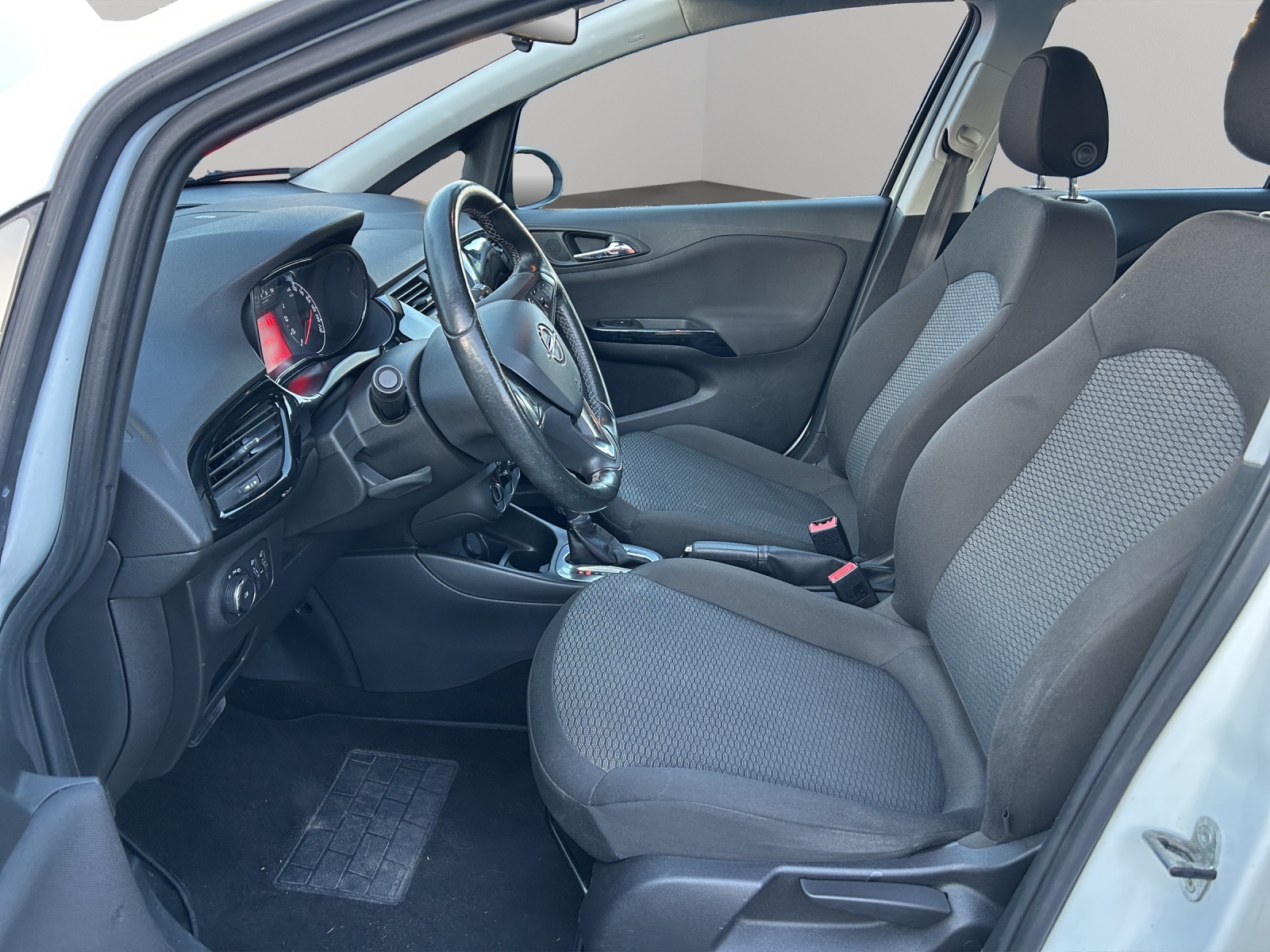 OPEL Corsa 1.4 TP Cosmo Automatic-image-10