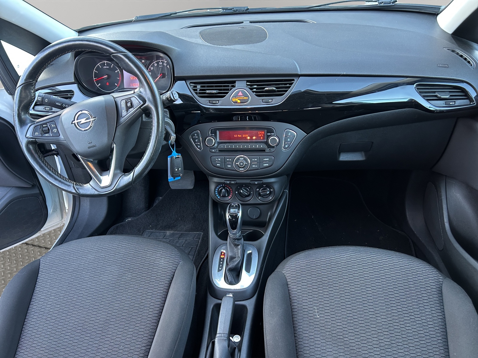 OPEL Corsa 1.4 TP Cosmo Automatic-image-8