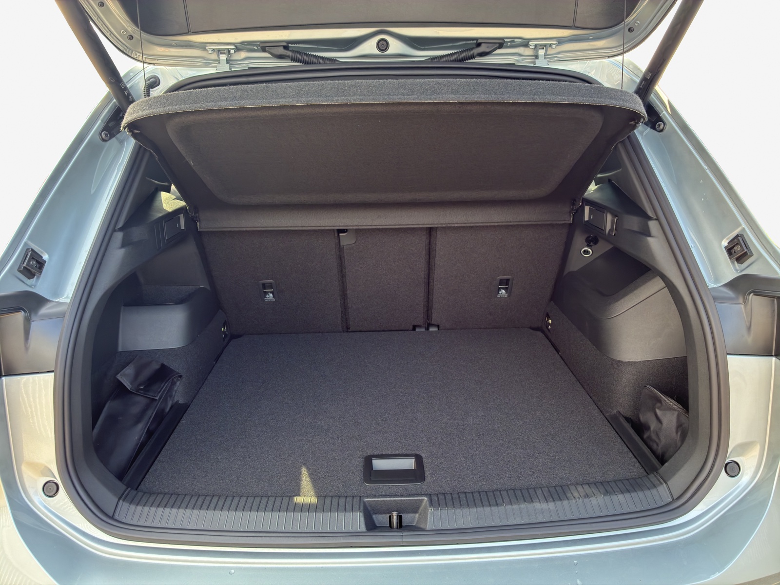 VW Tiguan 2.0 TDI SCR R-Line 4Motion DSG-image-12