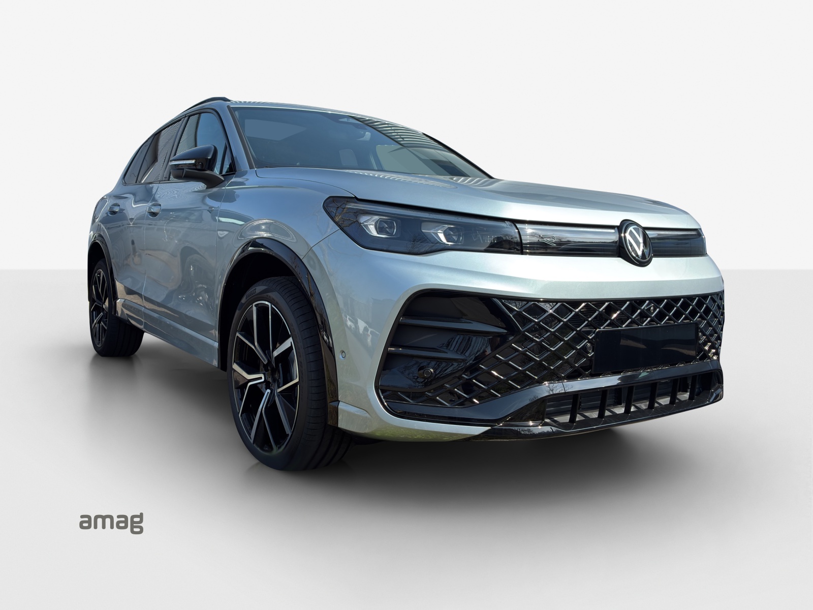 VW Tiguan 2.0 TDI SCR R-Line 4Motion DSG-image-5