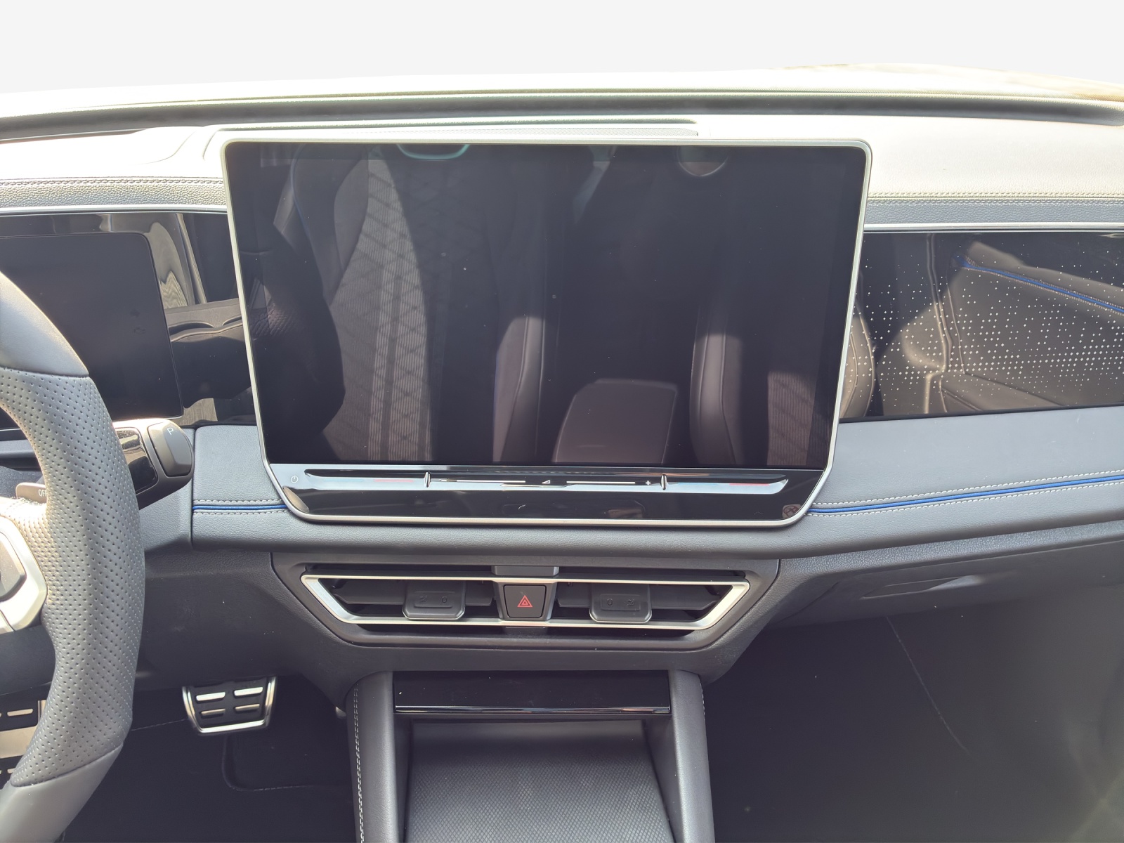 VW Tiguan 2.0 TDI SCR R-Line 4Motion DSG-image-10