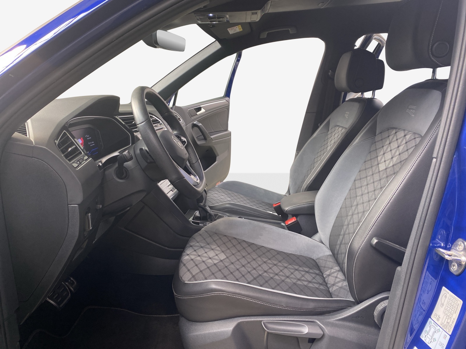 VW Tiguan 2.0 TDI SCR R-Line 4Motion DSG-image-7