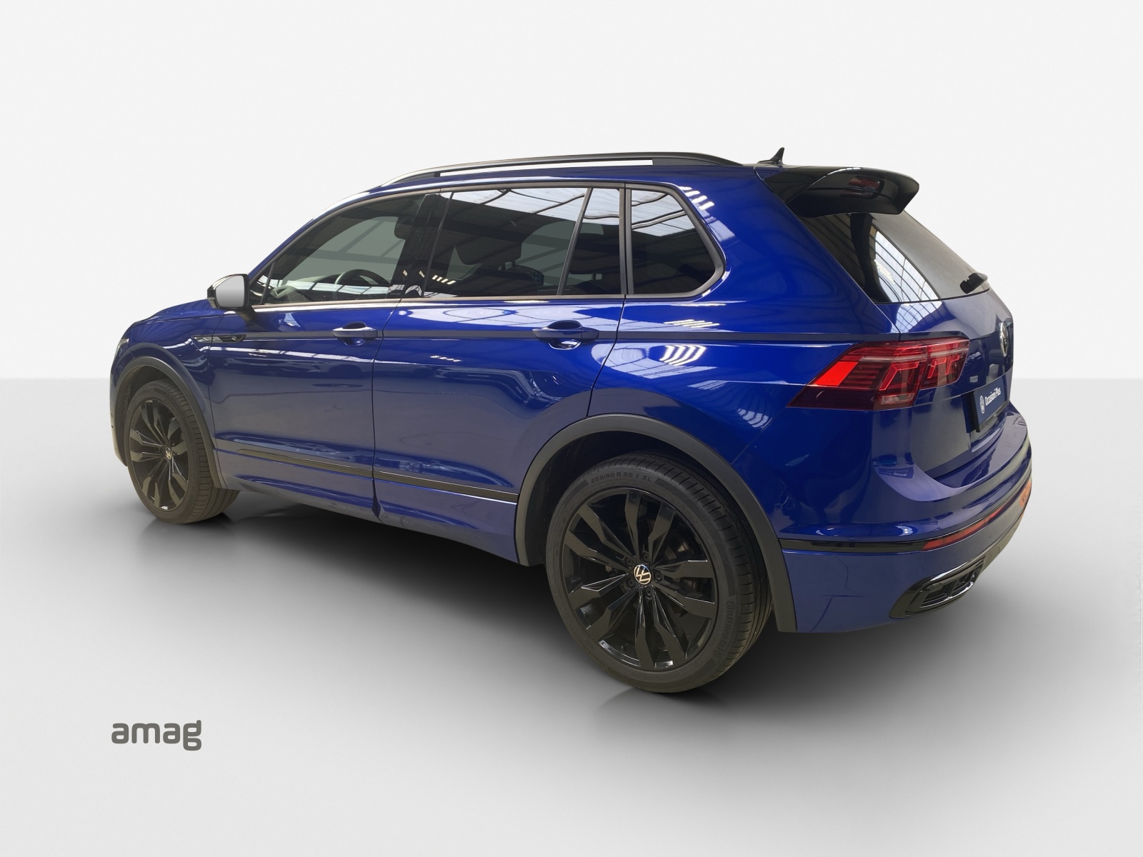 VW Tiguan 2.0 TDI SCR R-Line 4Motion DSG-image-2