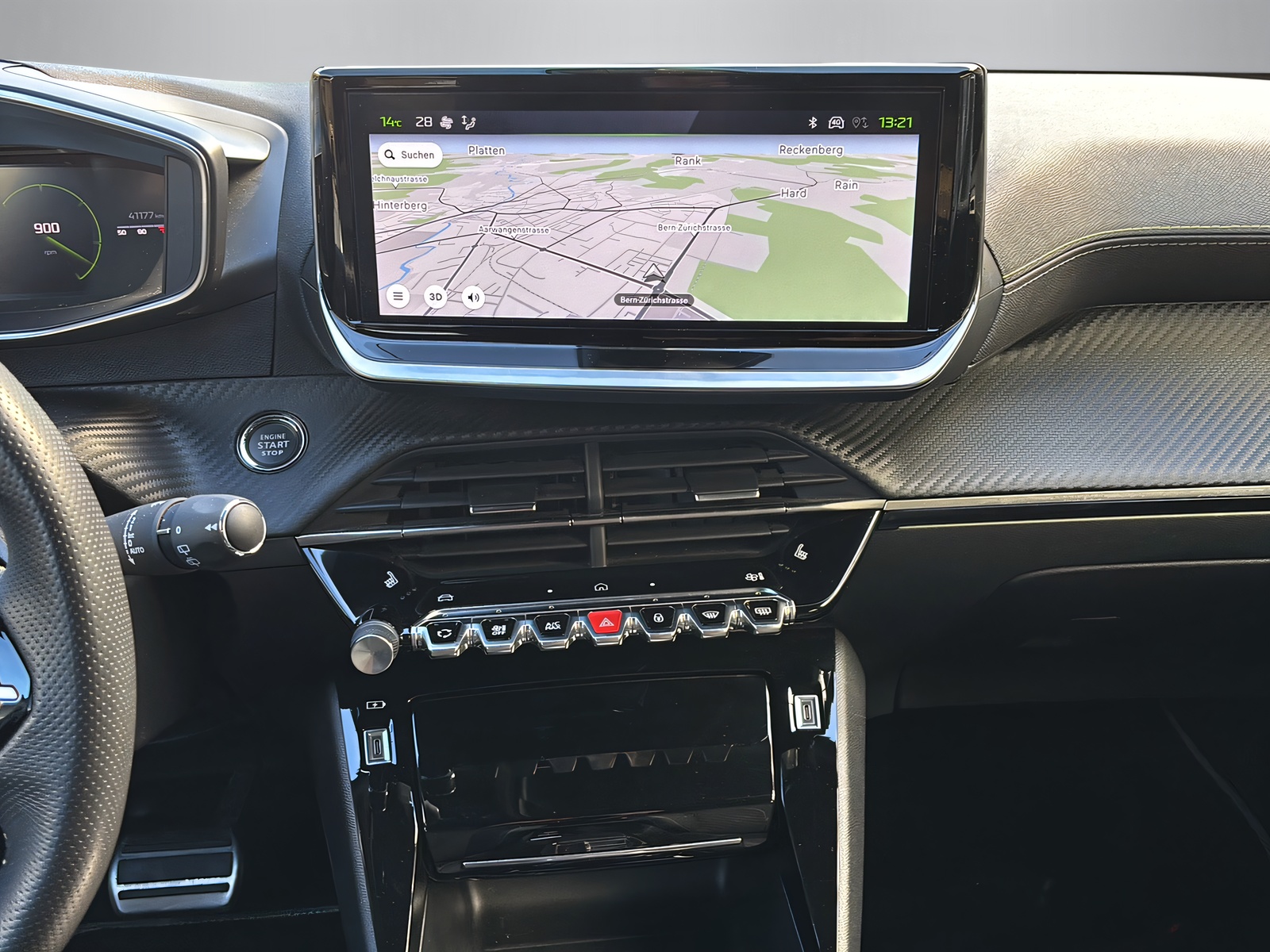 PEUGEOT 2008 1.2 PureTech 130 GT-image-14