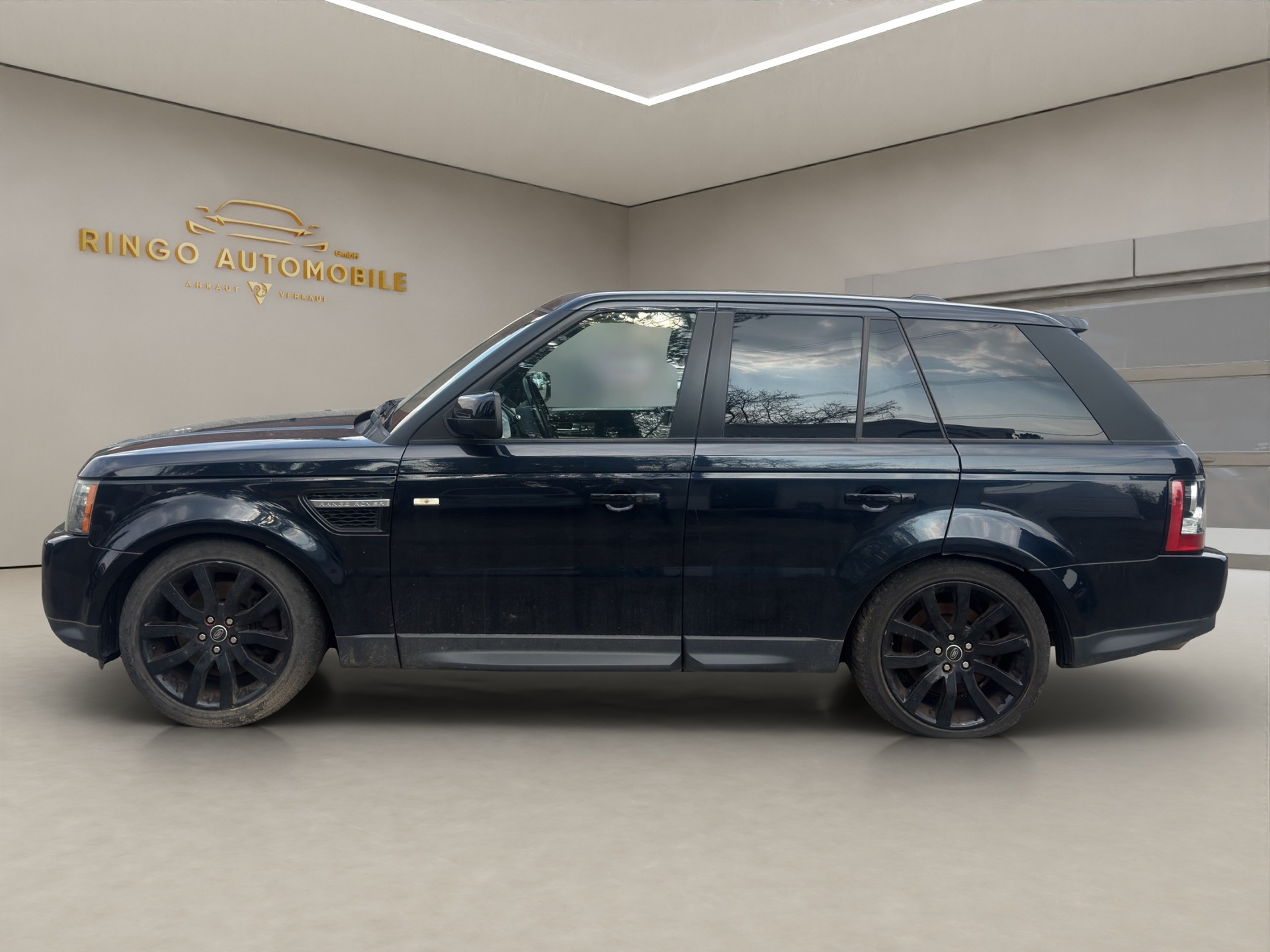 LAND ROVER Range Rover Sport 3.0 TDV6 SE Automatic-image-2