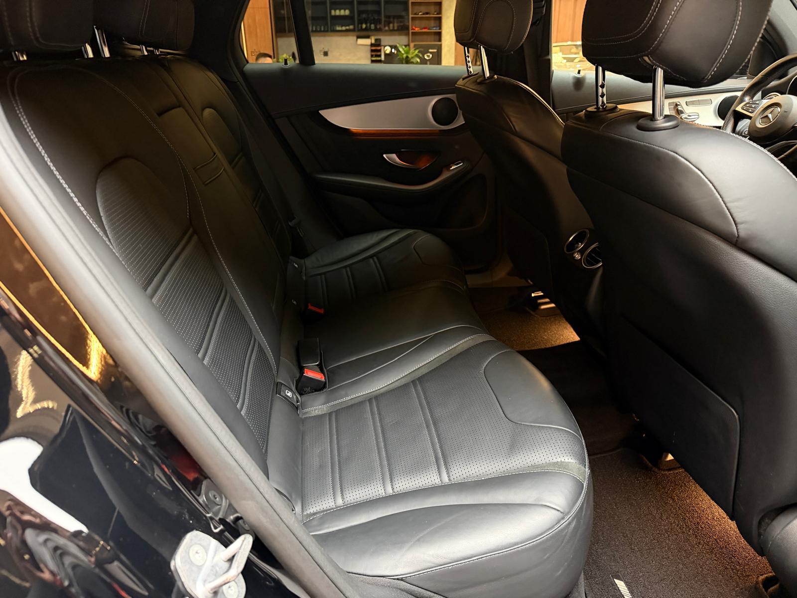 MERCEDES-BENZ GLC 63 AMG 4m+ Coupé-image-18