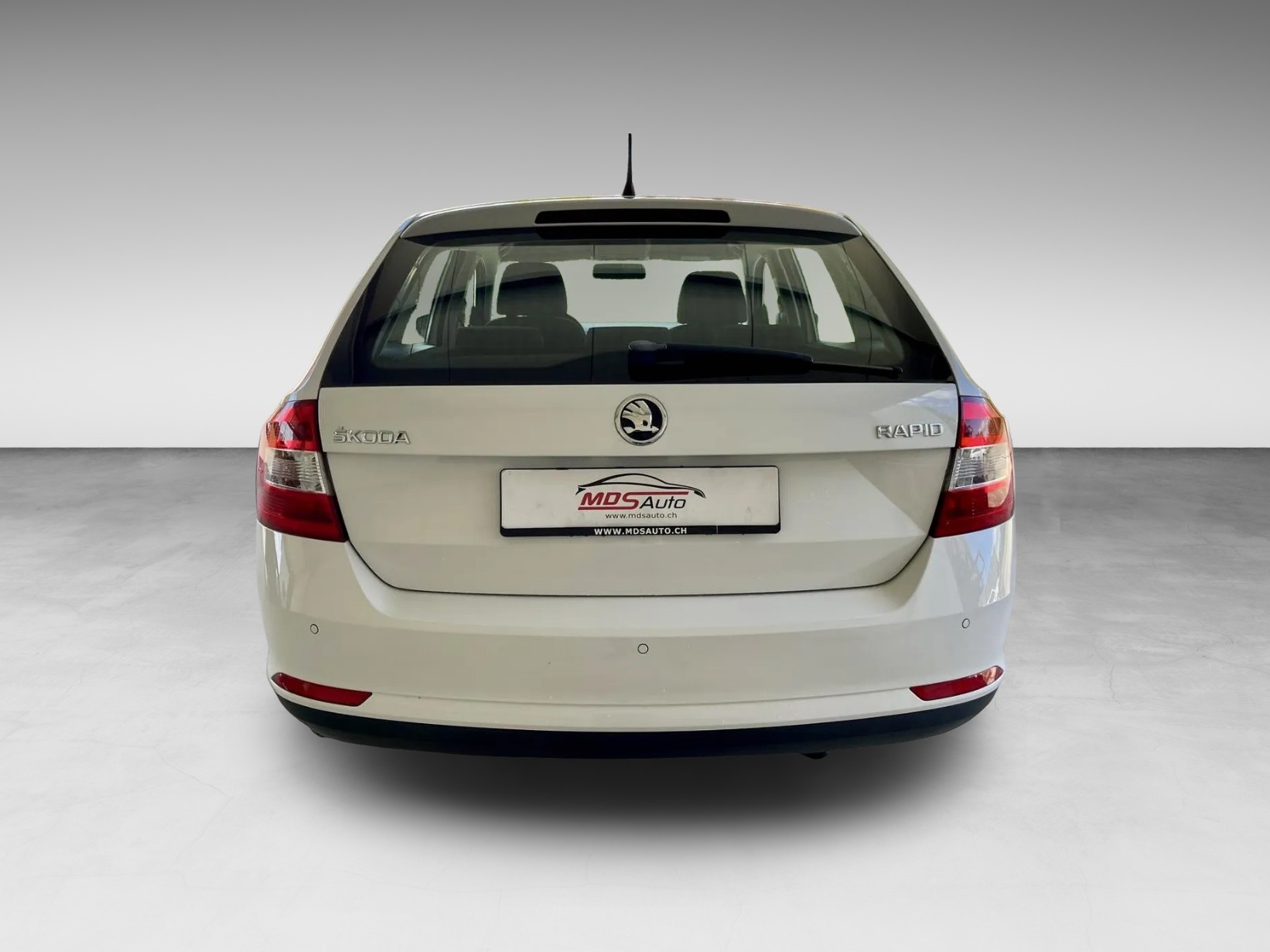 SKODA Rapid Spaceback 1.4 TSI Ambition DSG-image-4