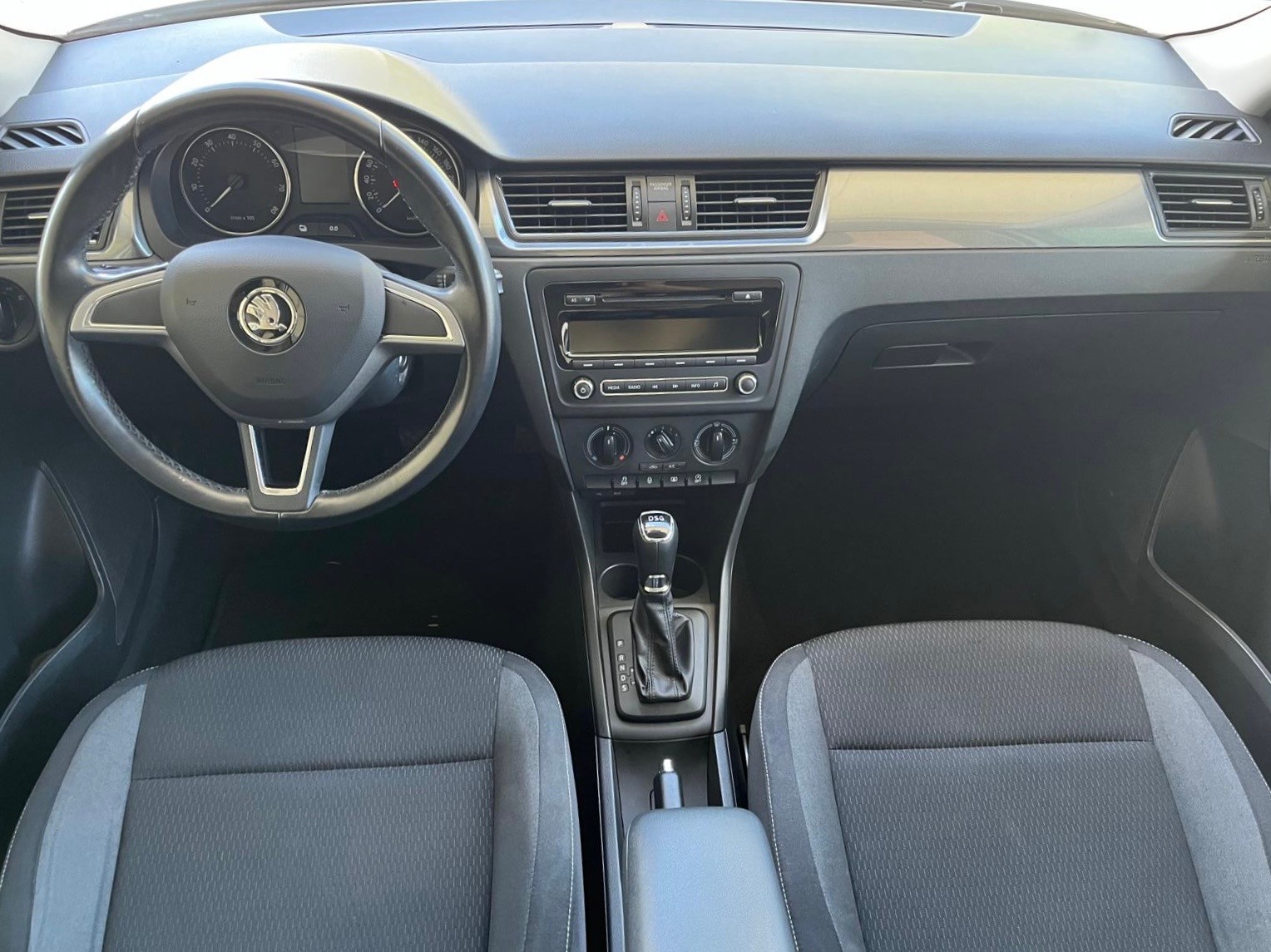 SKODA Rapid Spaceback 1.4 TSI Ambition DSG-image-10