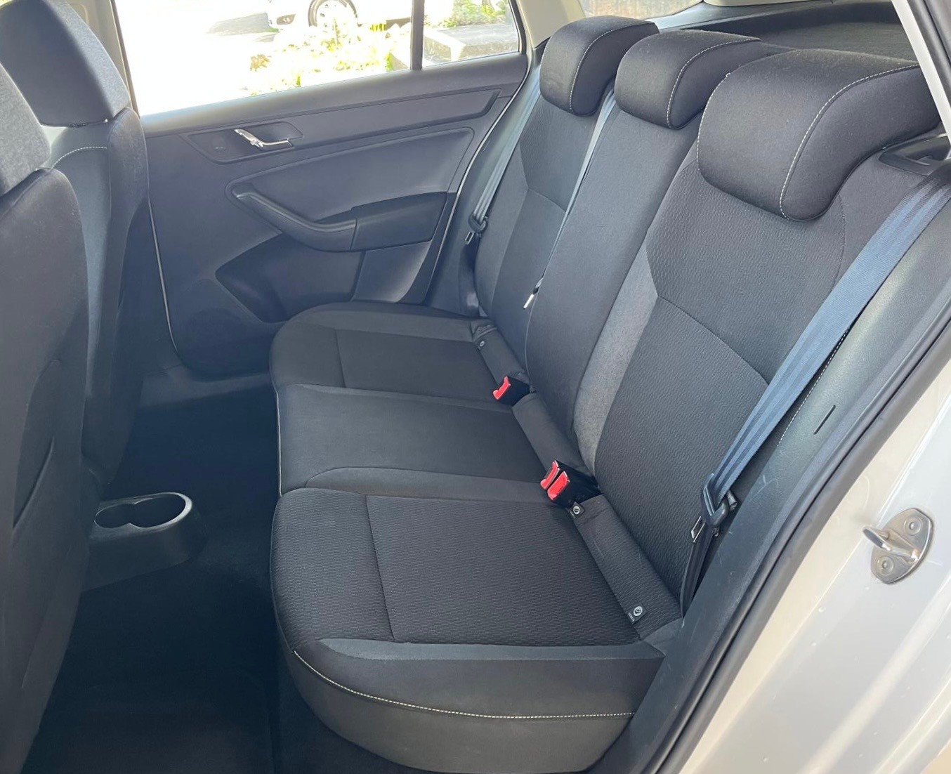 SKODA Rapid Spaceback 1.4 TSI Ambition DSG-image-13