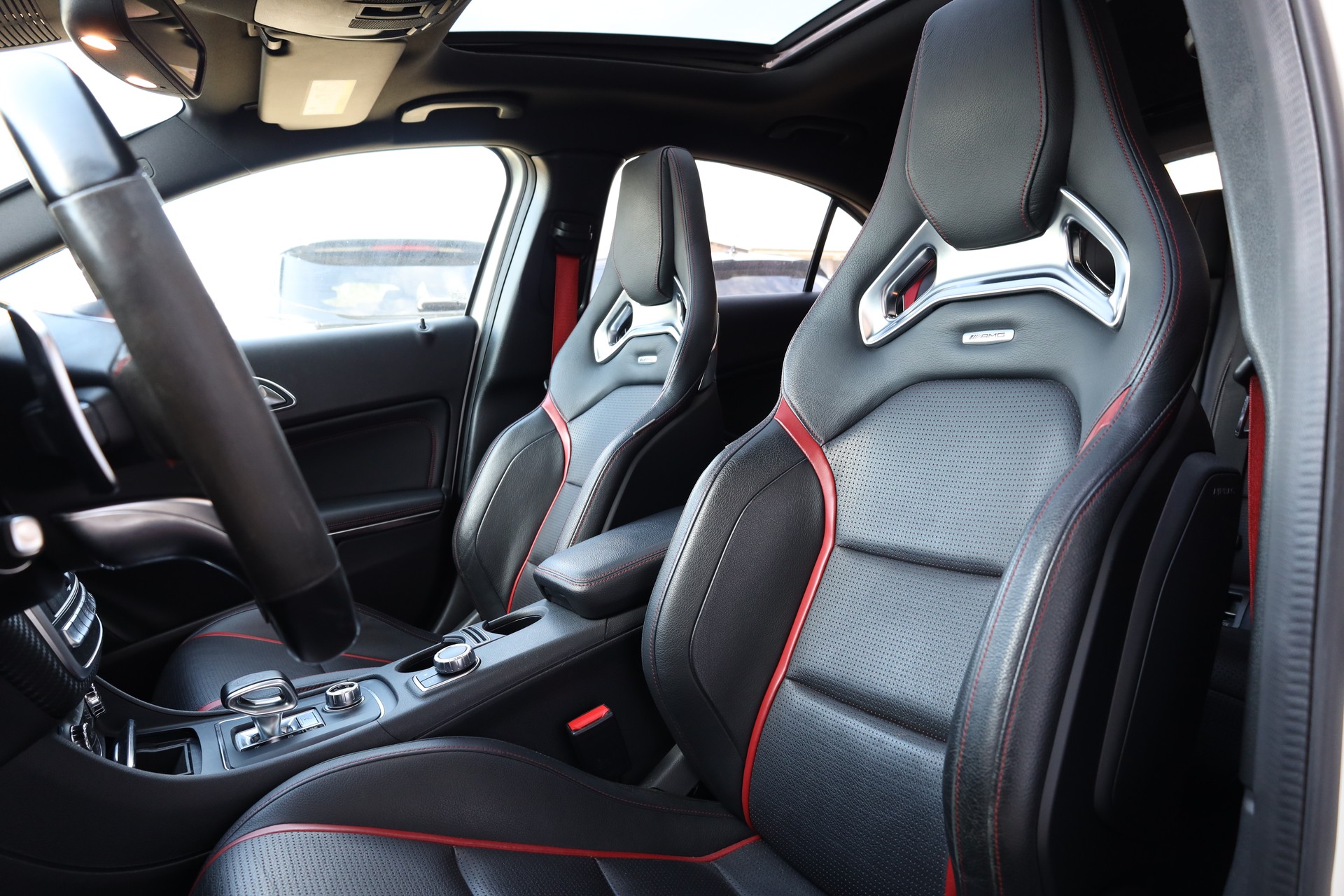 MERCEDES-BENZ A 45 AMG 4Matic Speedshift 7G-DCT-image-6
