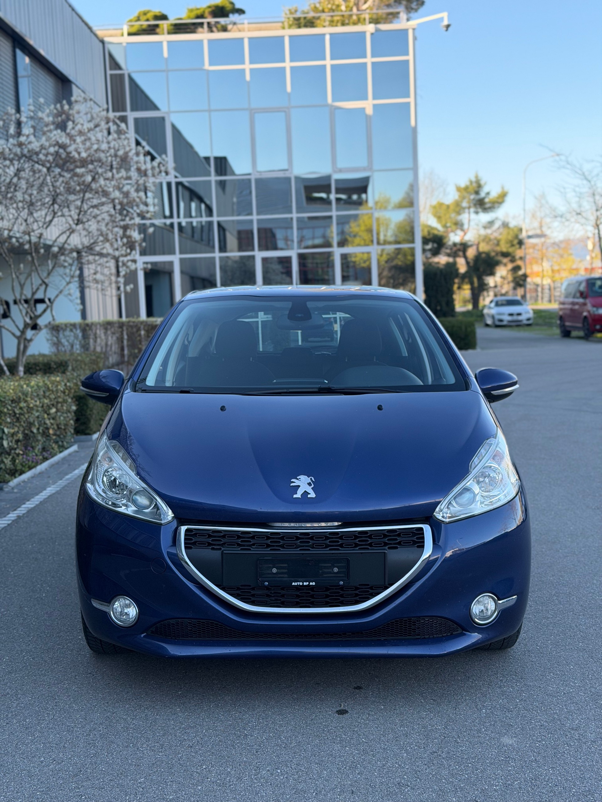 PEUGEOT 208 1.4 VTI Active-image-2