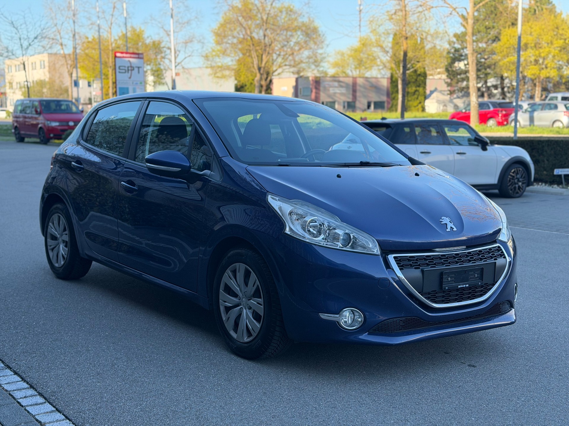 PEUGEOT 208 1.4 VTI Active-image-5