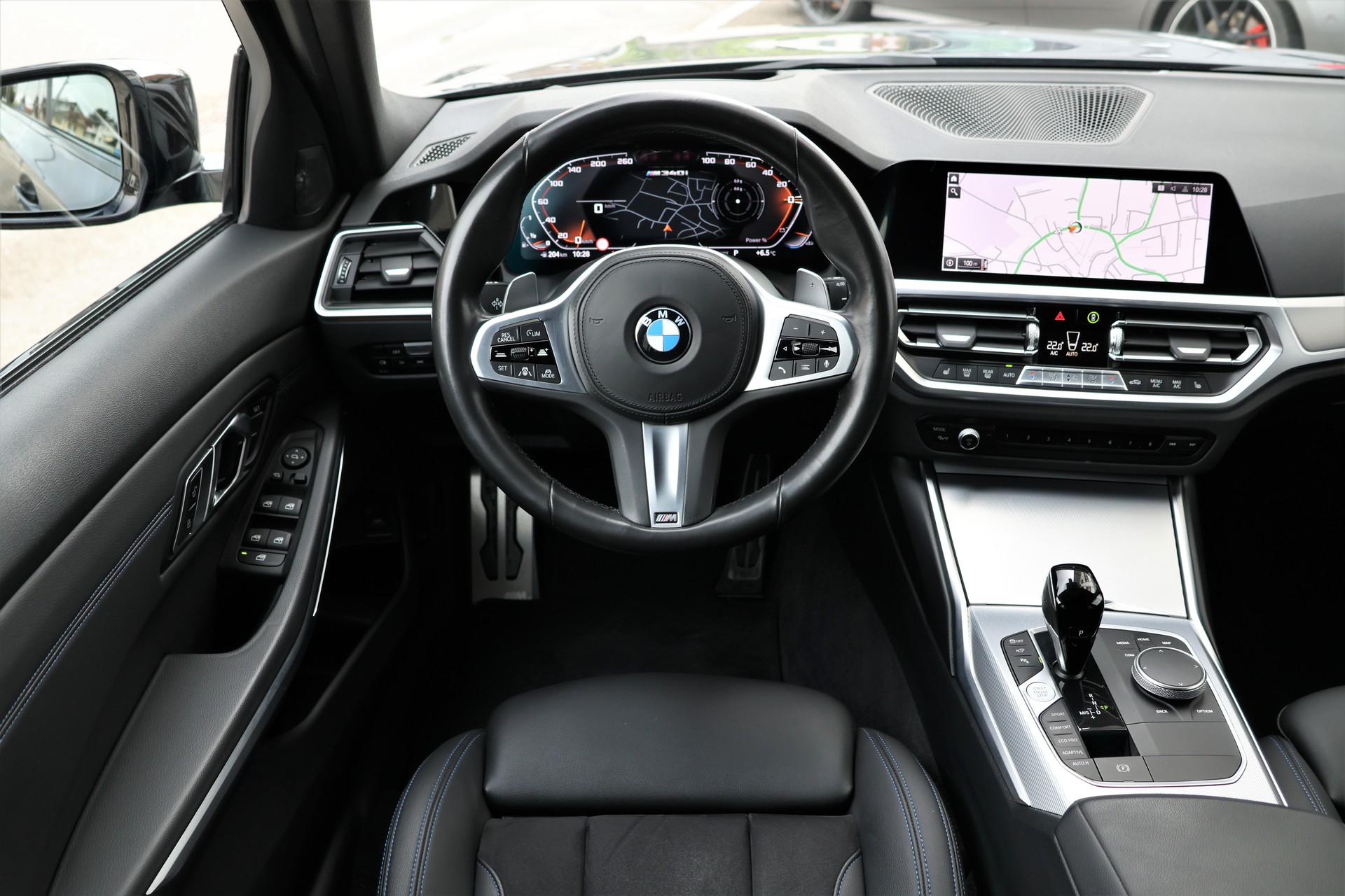 BMW M340i xDrive 48V Touring Steptronic (CH)-image-13