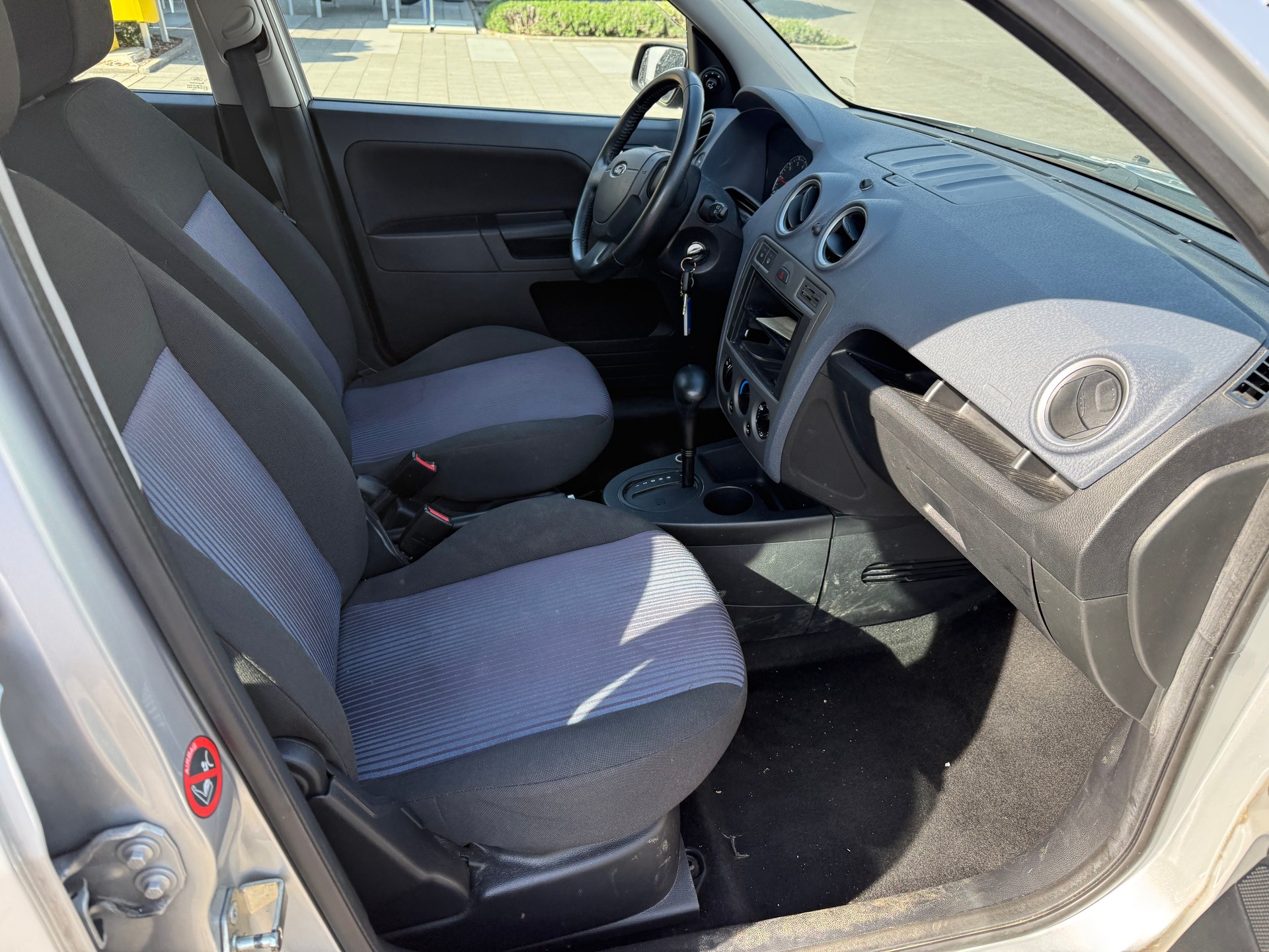 FORD Fusion 1.6 16V Trend-image-6