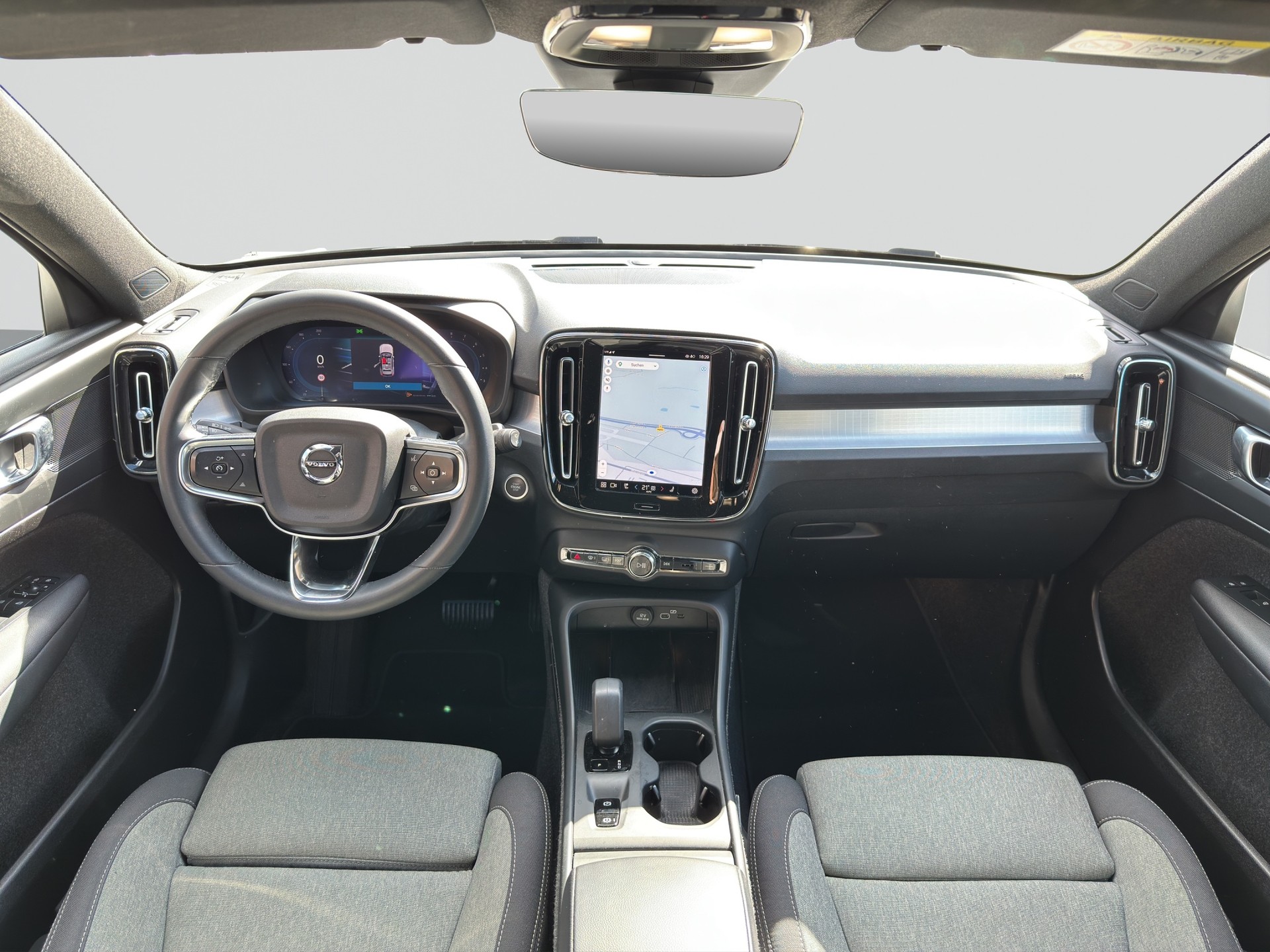 VOLVO XC40 B3 Benzin Mild Hybrid Core DCT-image-14