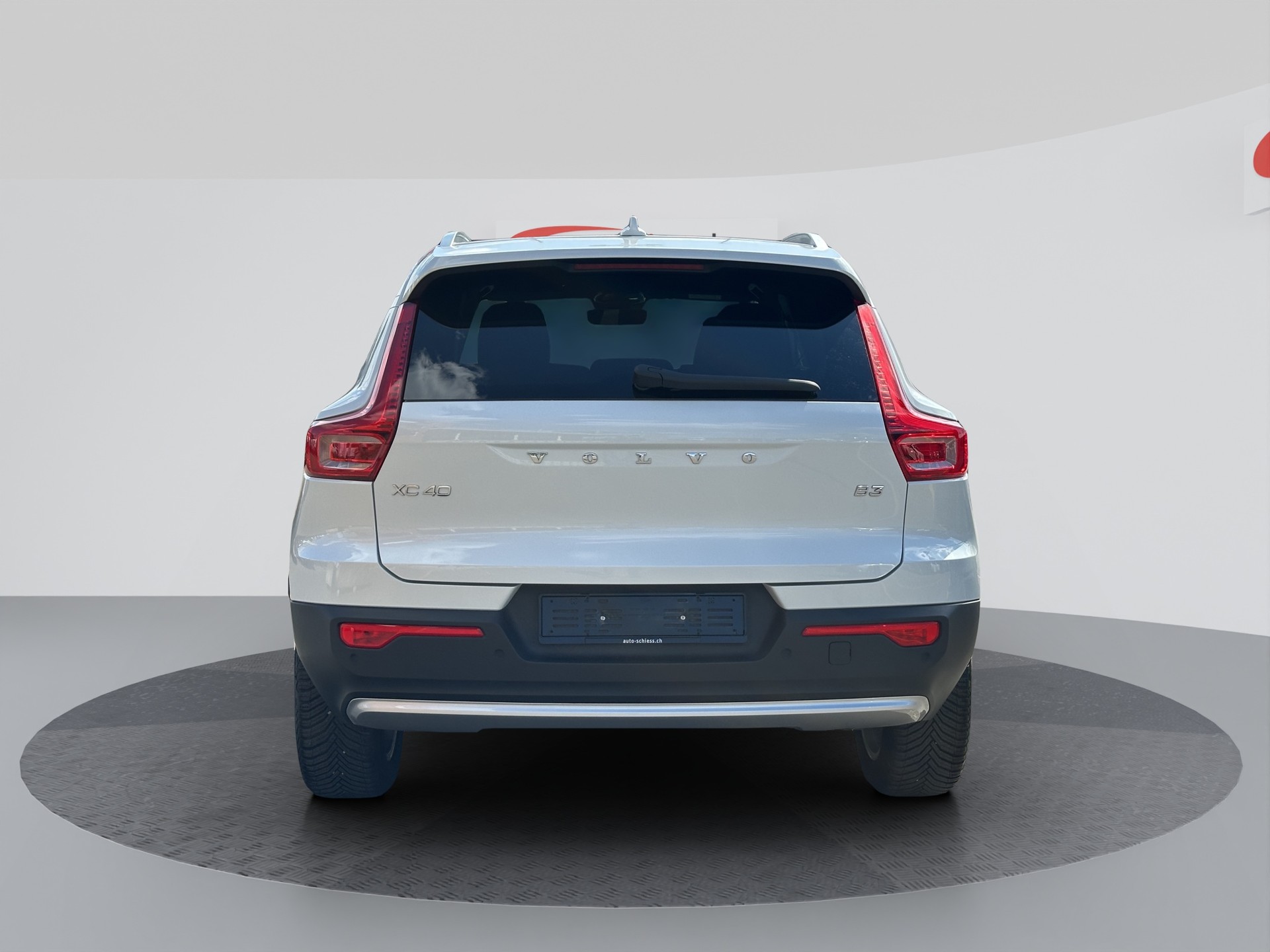 VOLVO XC40 B3 Benzin Mild Hybrid Core DCT-image-3