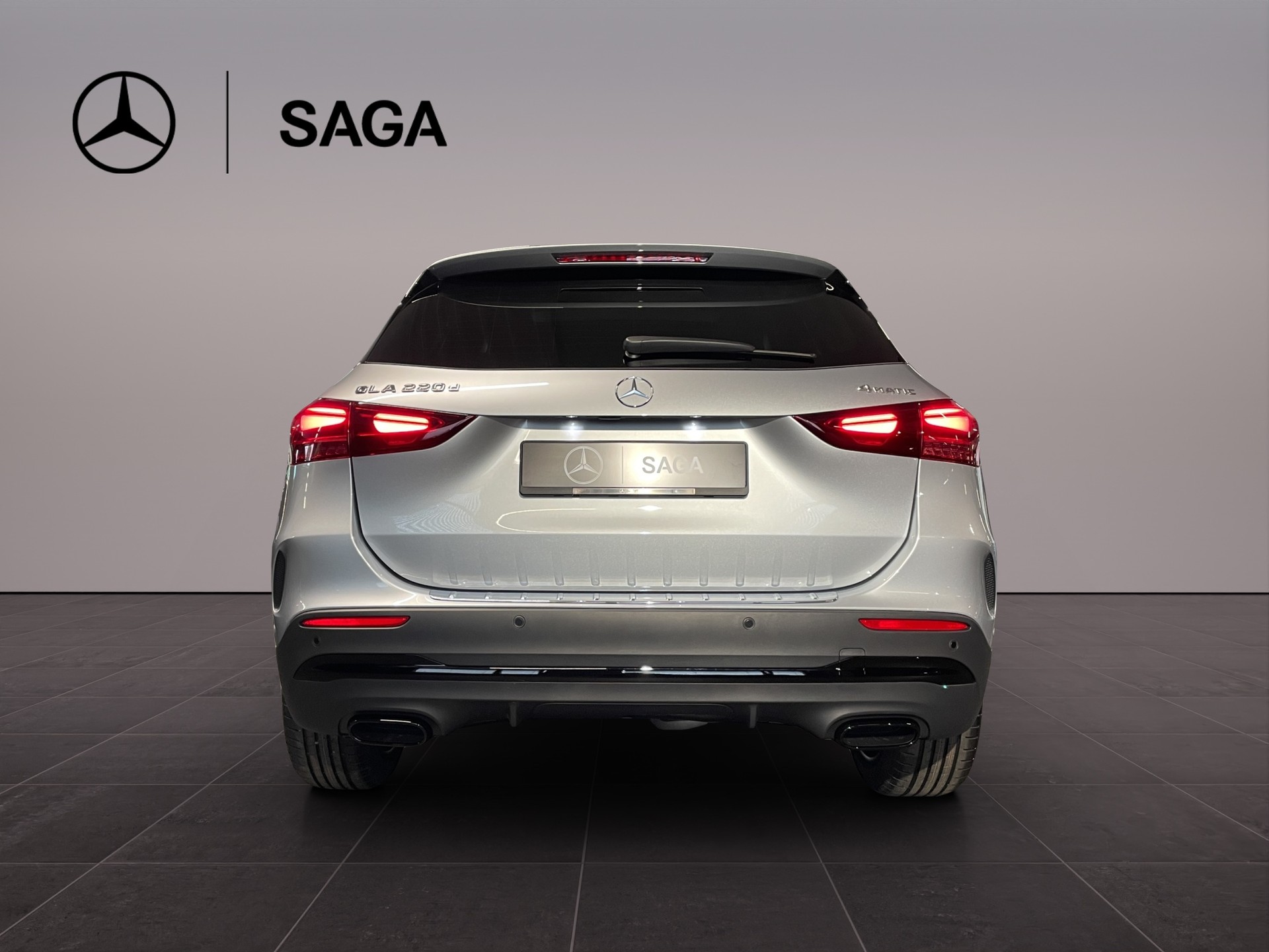 MERCEDES-BENZ GLA 220d 4Matic 8G-DCTSwiss Star-image-4