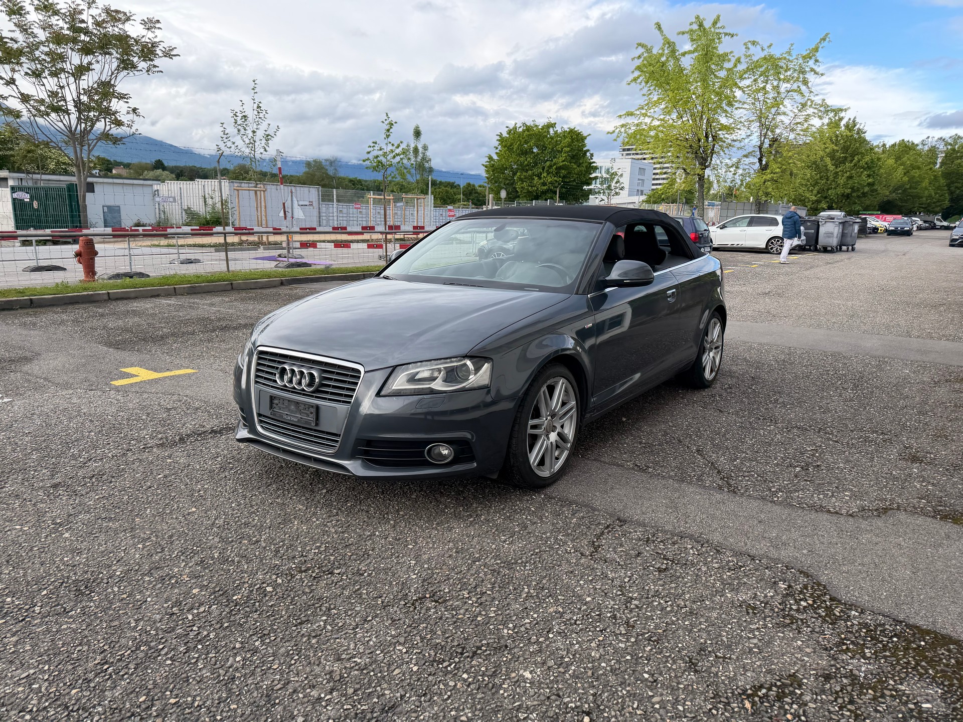 AUDI A3 Cabriolet 1.8 TFSI Attraction-image-0