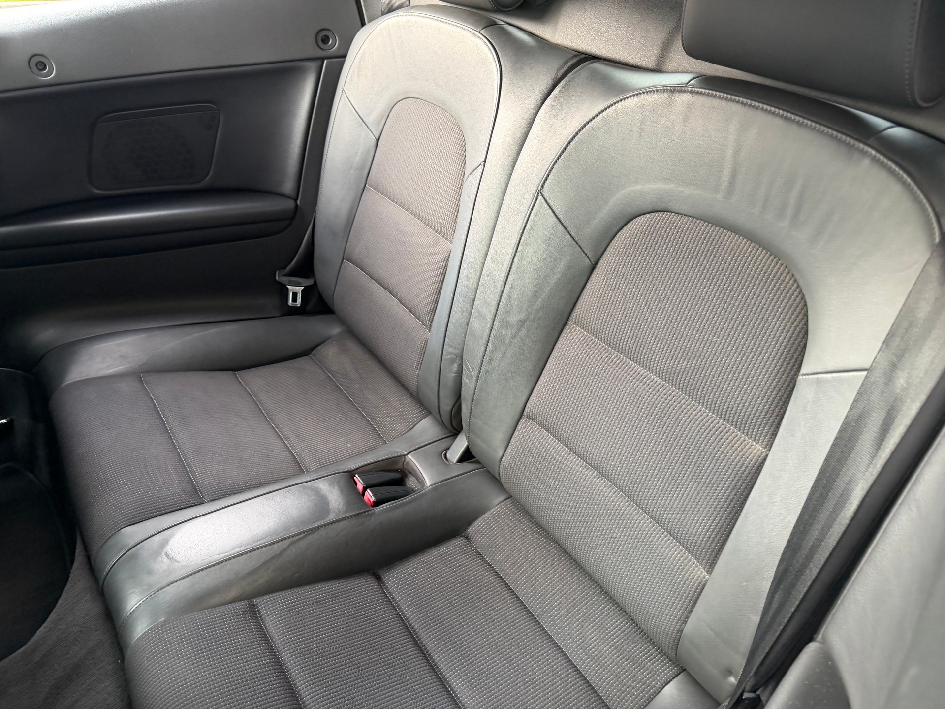 AUDI A3 Cabriolet 1.8 TFSI Attraction-image-8