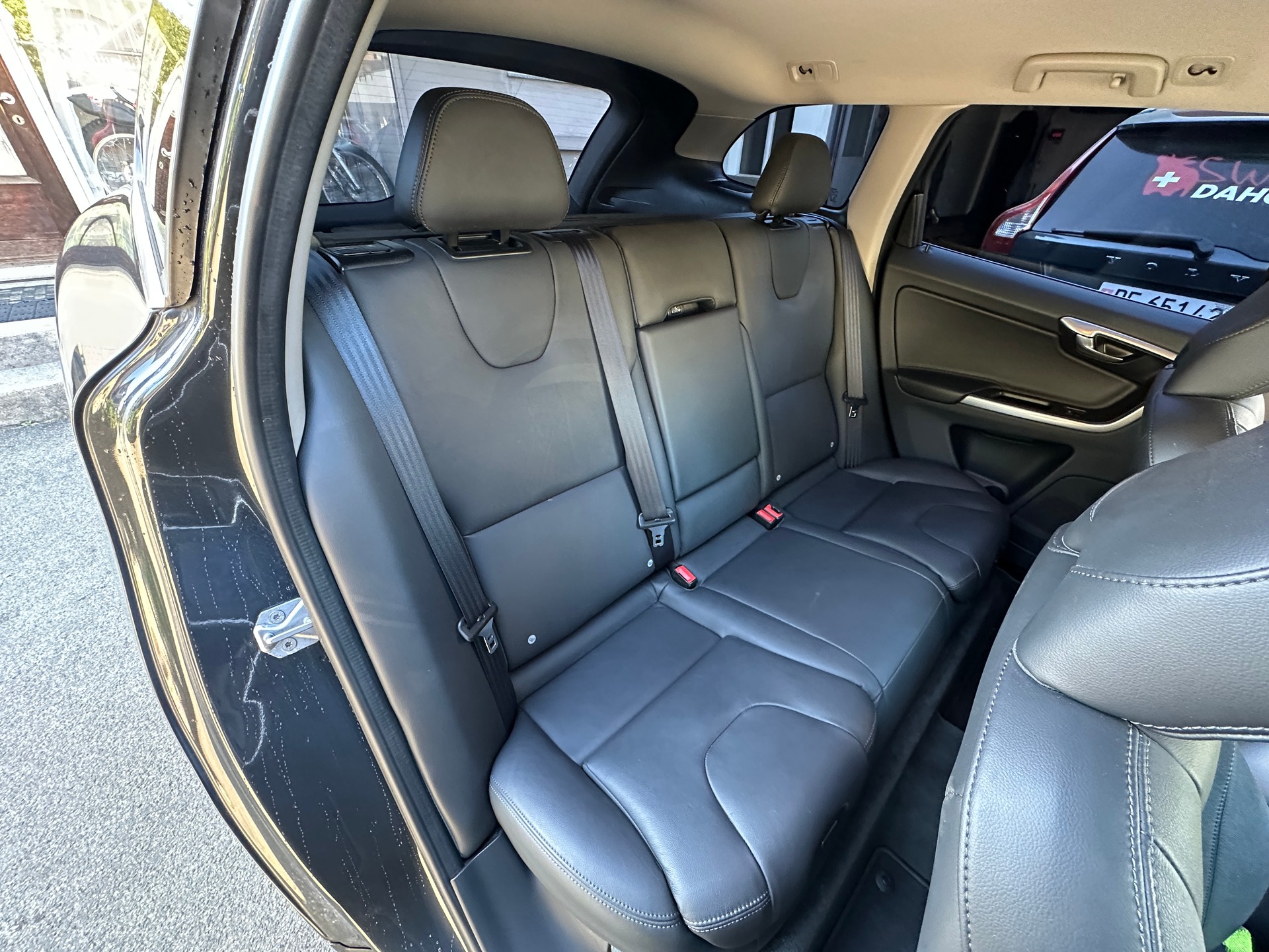 VOLVO XC60 D4 AWD Summum Geartronic-image-13