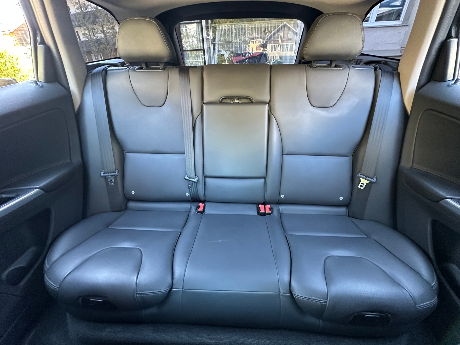 VOLVO XC60 D4 AWD Summum Geartronic-image-14