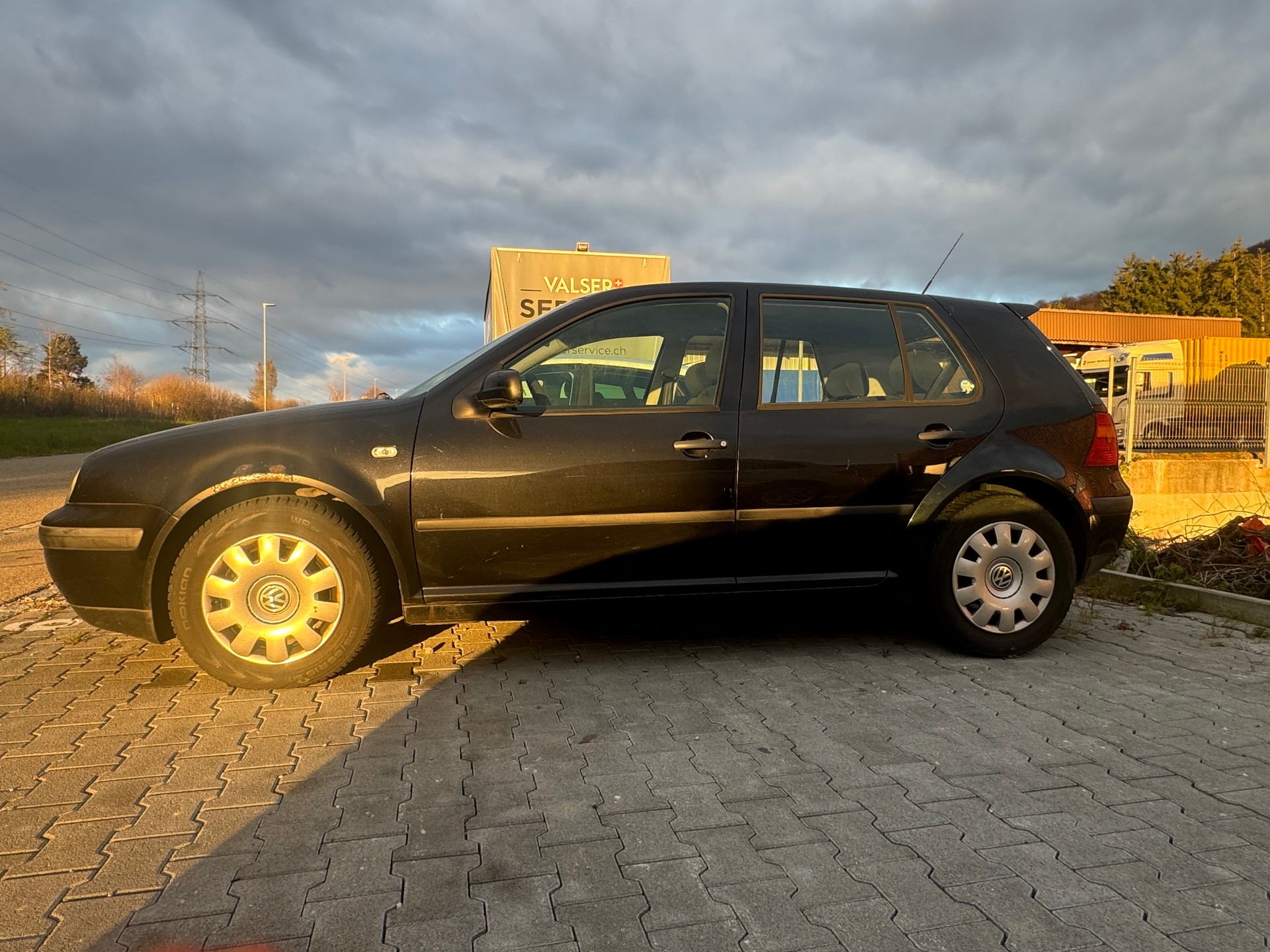 VW Golf 1.9 TDI PD Highline-image-1